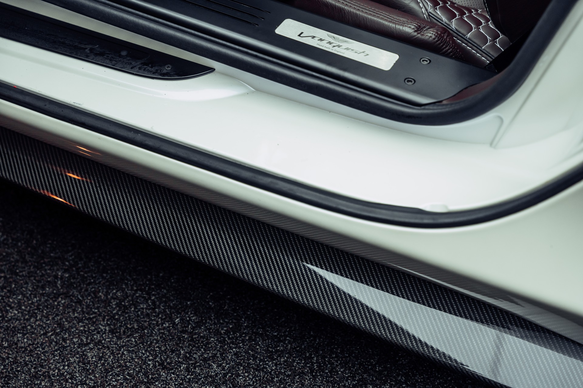 ASTON MARTIN Vanquish Volante V12 5.9 Touchtronic 3-image-23