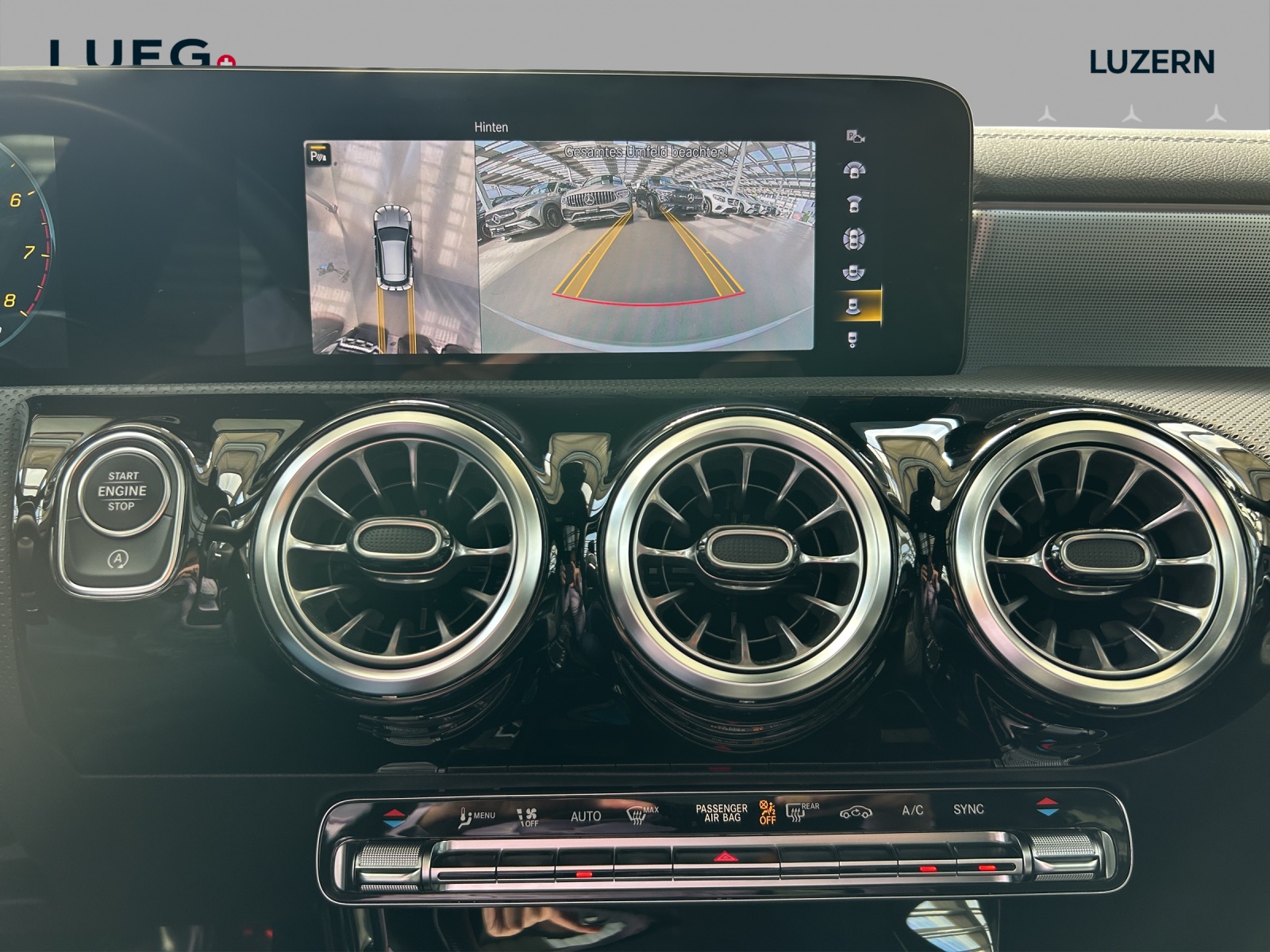 MERCEDES-BENZ CLA Shooting Brake 250 4Matic 7G-DCT AMG Line-image-11