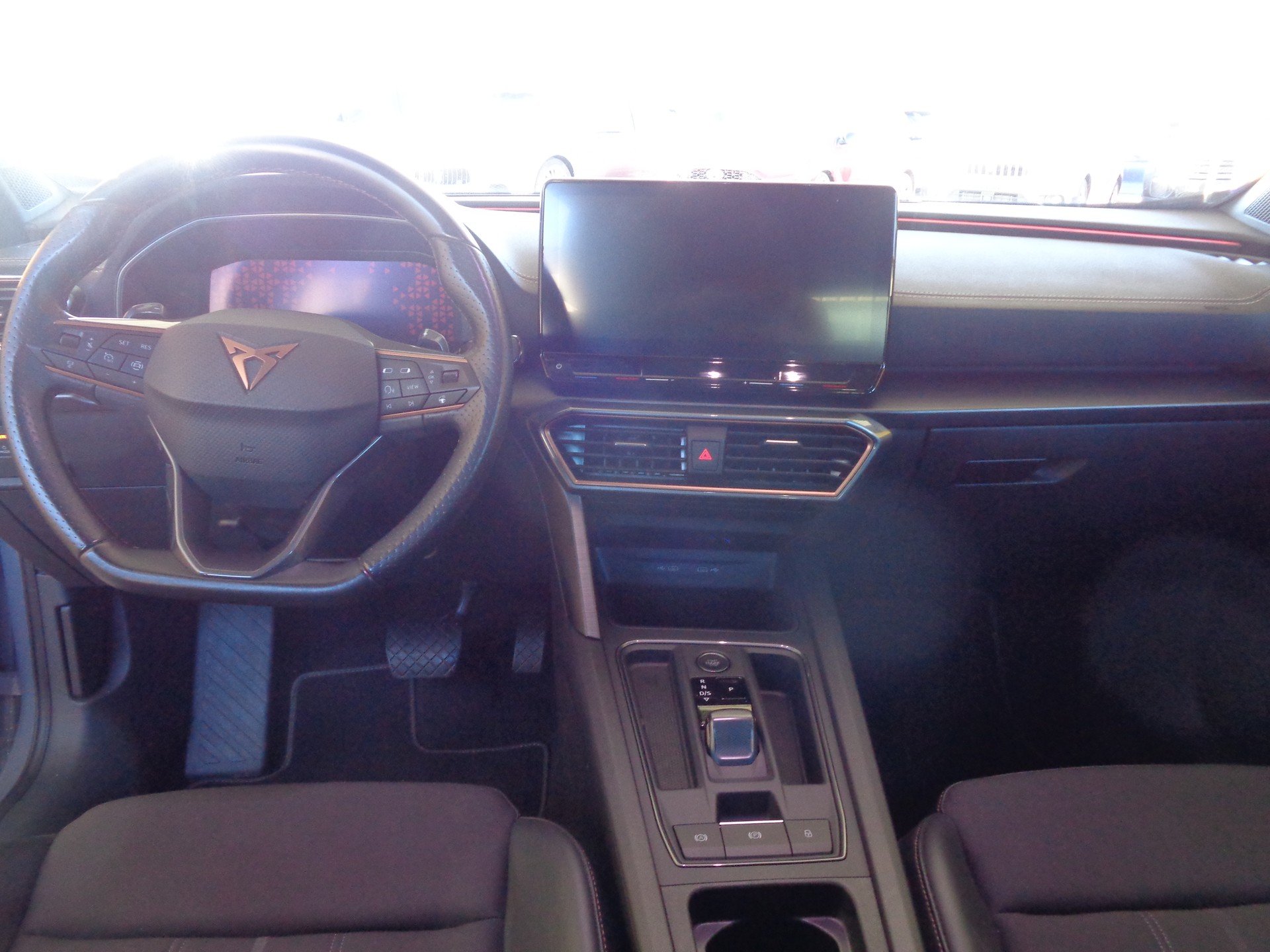 CUPRA Formentor 1.5 TSI DSG-image-10