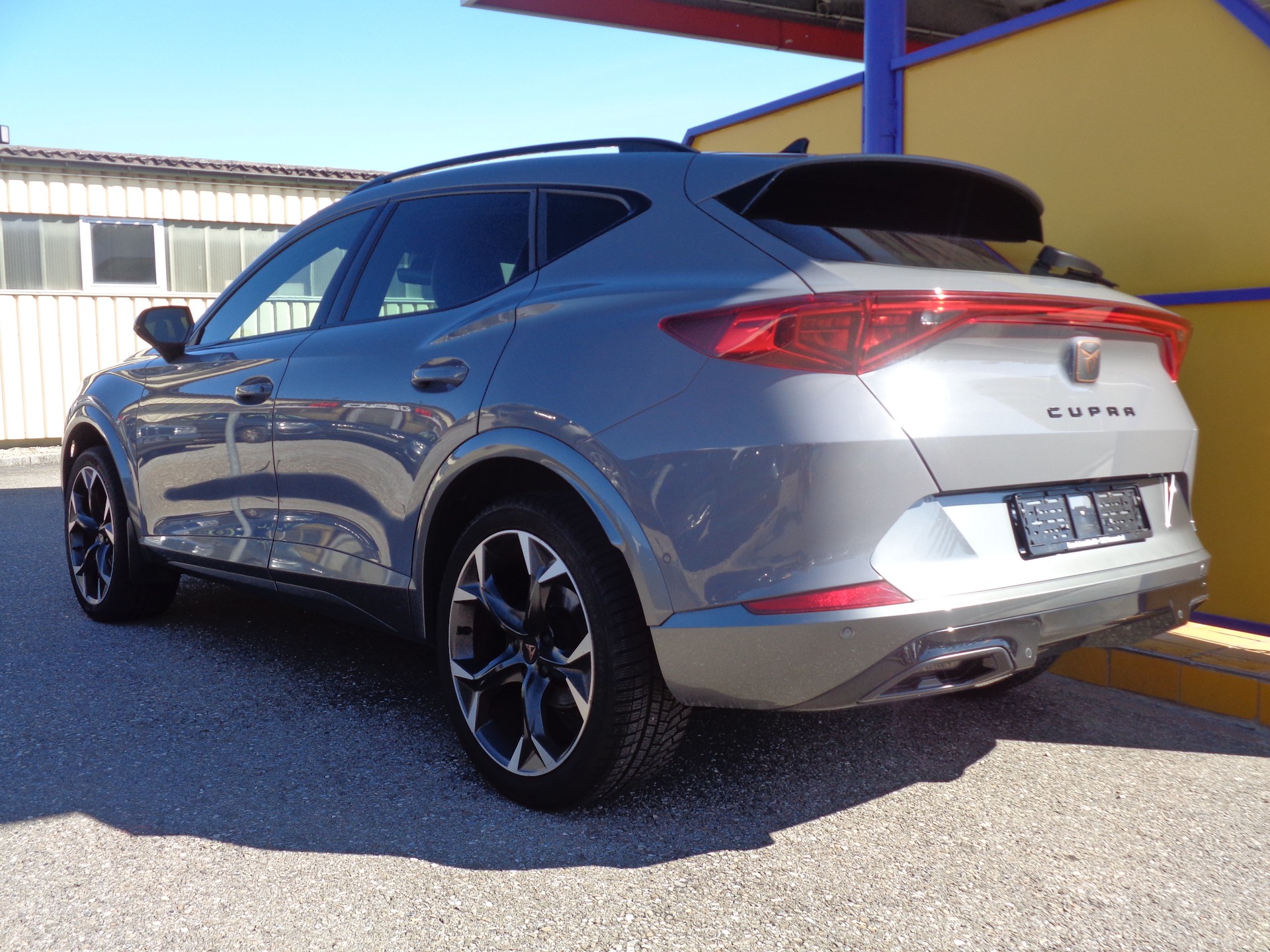 CUPRA Formentor 1.5 TSI DSG-image-5