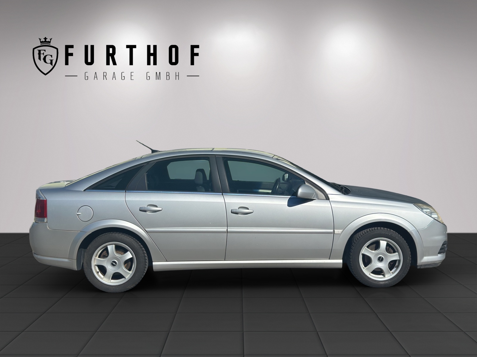 OPEL Vectra 2.2 Diamond Automatic-showroom-element-3