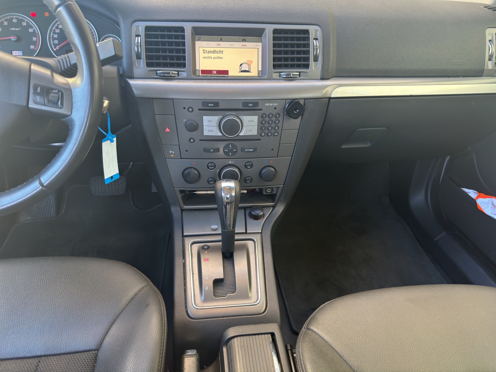 OPEL Vectra 2.2 Diamond Automatic-image-11
