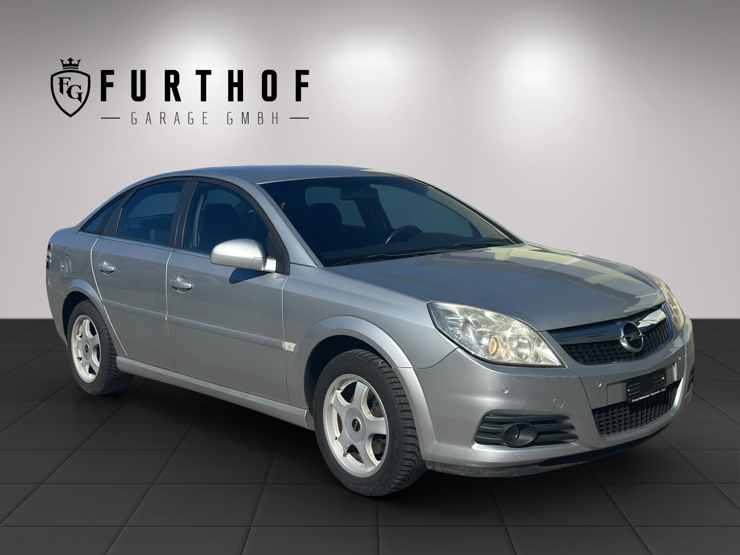 OPEL Vectra 2.2 Diamond Automatic-showroom-element-1