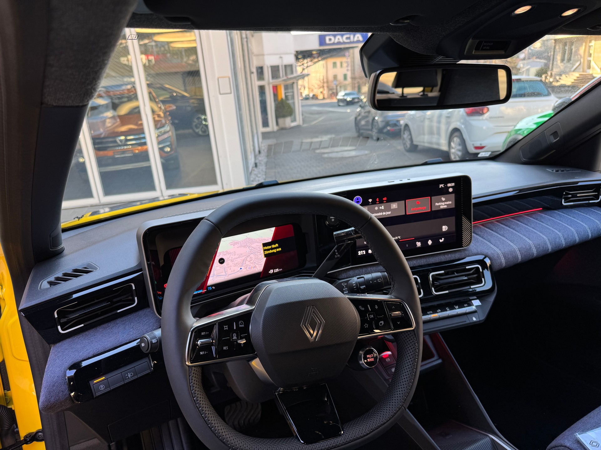 RENAULT R5 E-Tech Comfort Range 52 kWh Techno-image-10