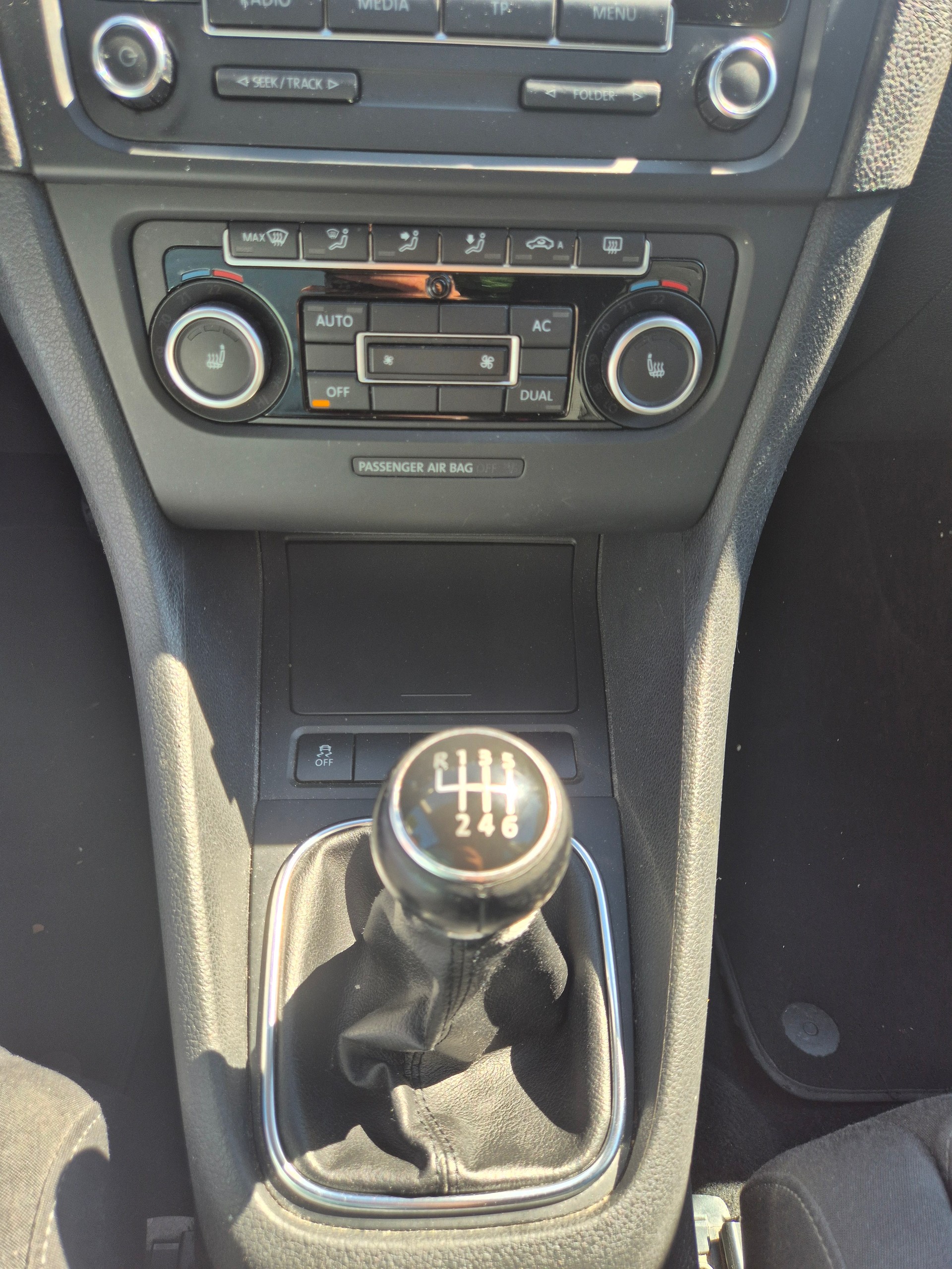 VW Golf 1.4 TSI R-line-image-10
