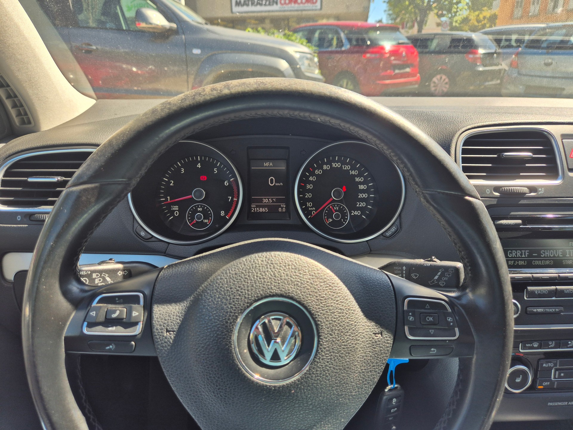 VW Golf 1.4 TSI R-line-image-12