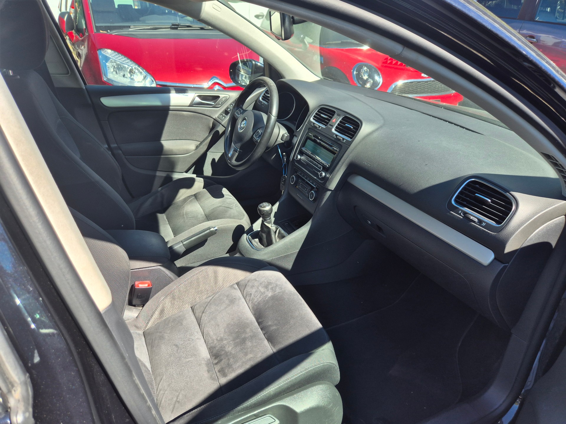 VW Golf 1.4 TSI R-line-image-8