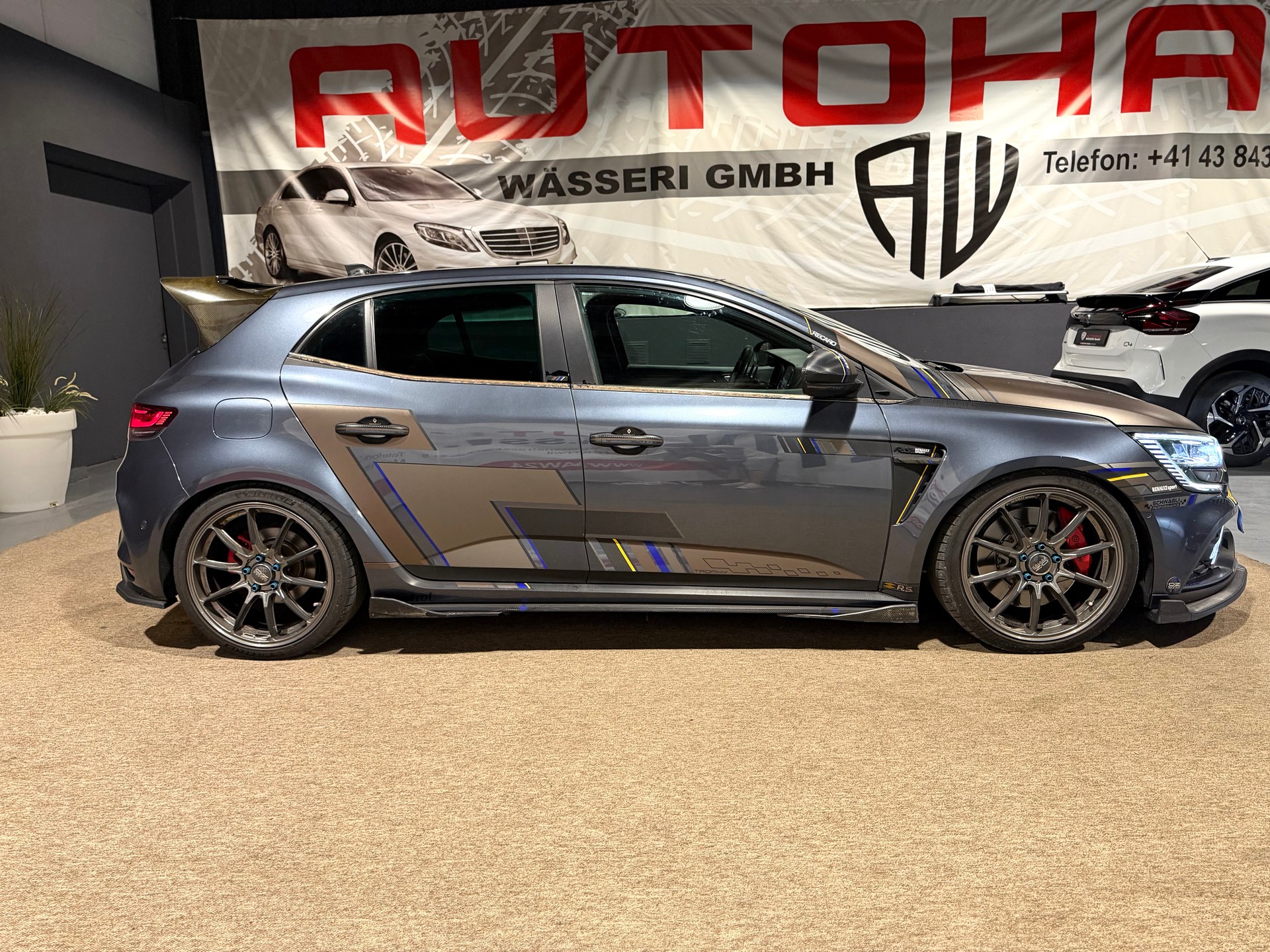 RENAULT Mégane Trophy 300 EDC-showroom-element-1