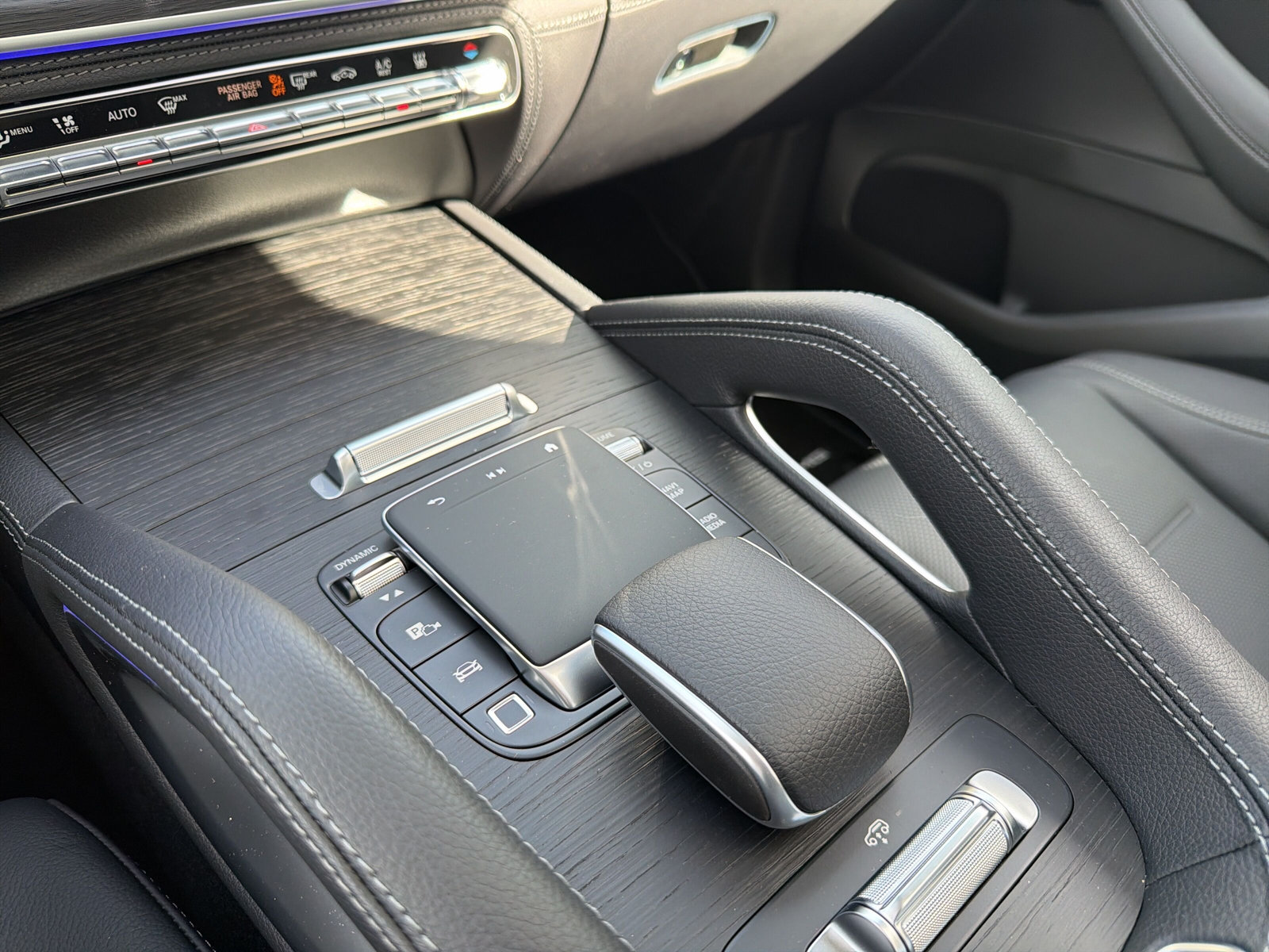 MERCEDES-BENZ GLE 400 e EQ Hybrid 4Matic 9G-Tronic EQ Star-image-26
