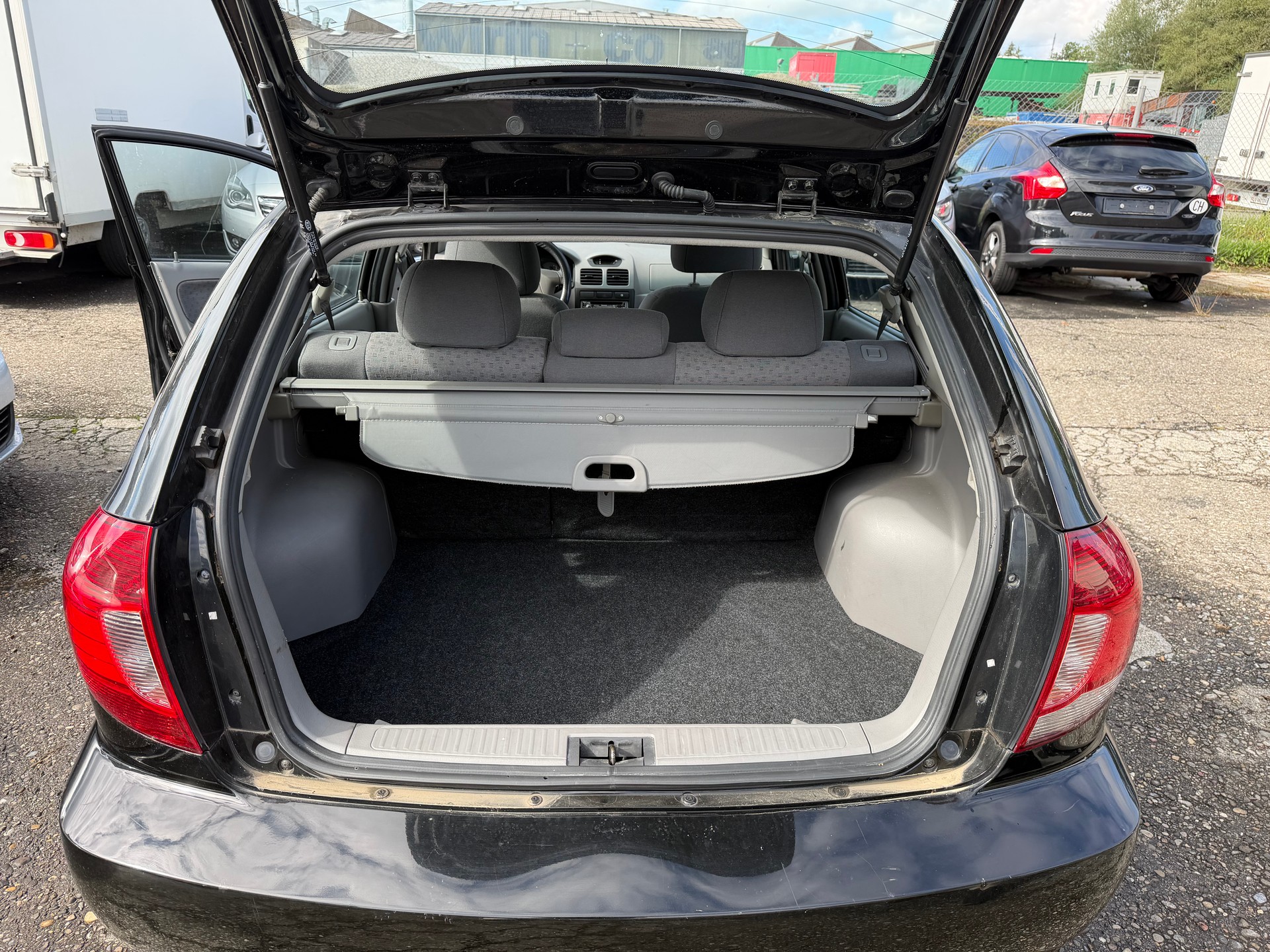 KIA Rio 1.5 LS-image-8