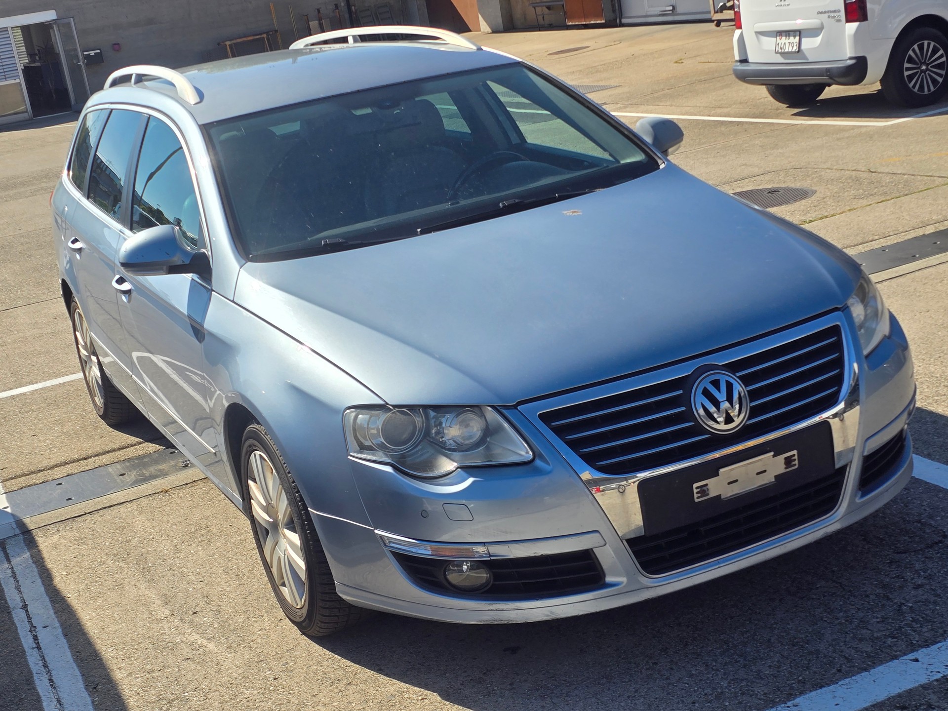 VW Passat Variant 2.0 TDI Highline-image-0