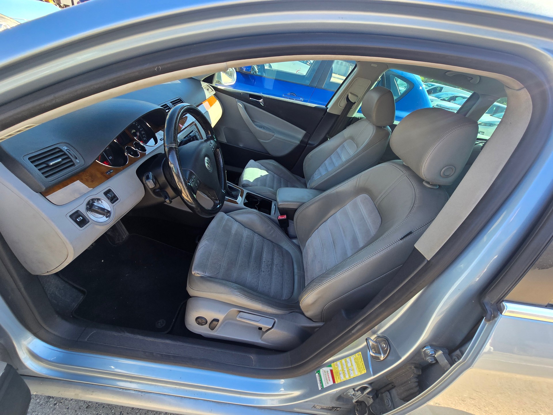 VW Passat Variant 2.0 TDI Highline-image-8