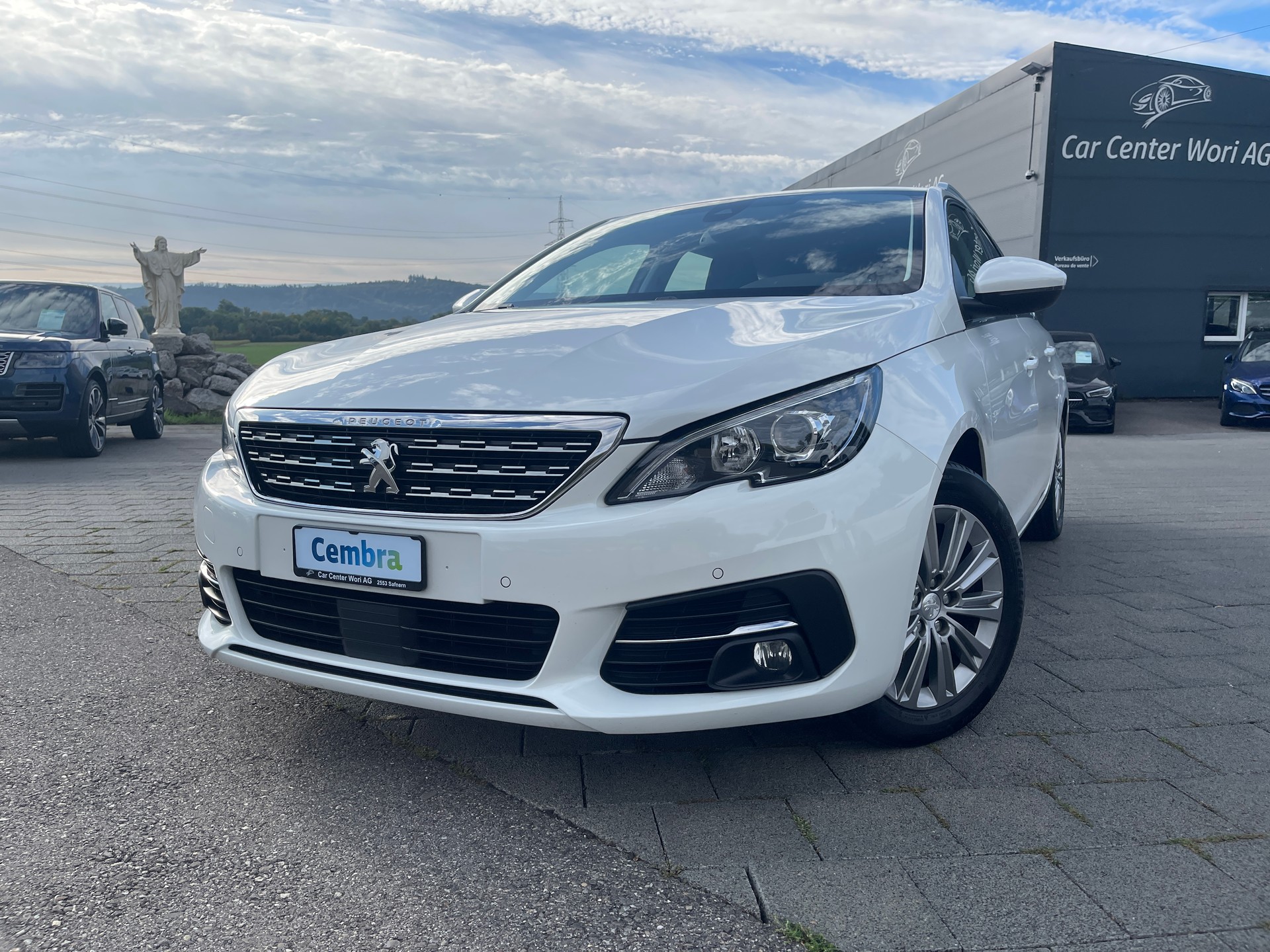 PEUGEOT 308 SW 1.2 Pure Tech Allure EAT8-image-0