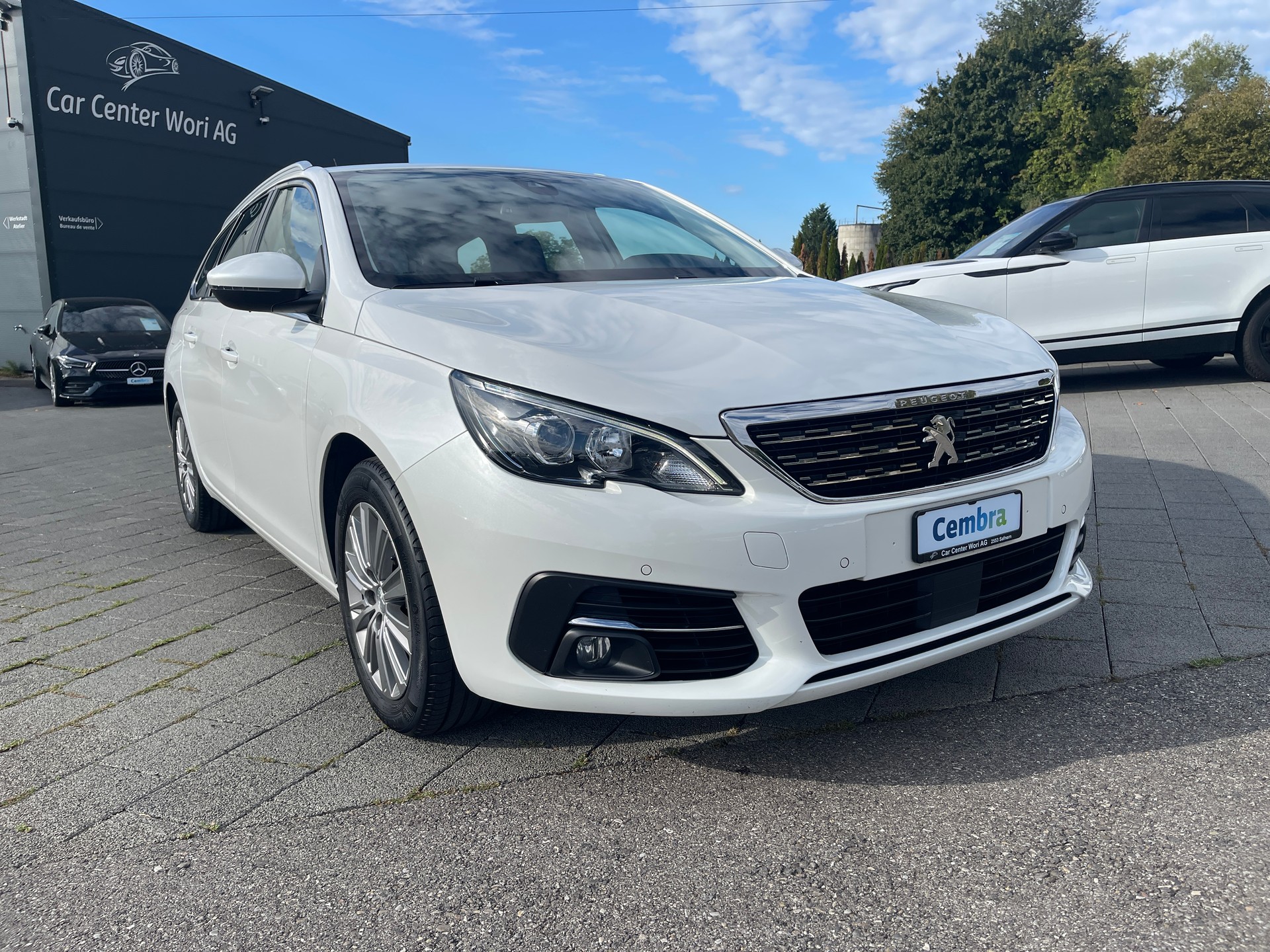 PEUGEOT 308 SW 1.2 Pure Tech Allure EAT8-image-5