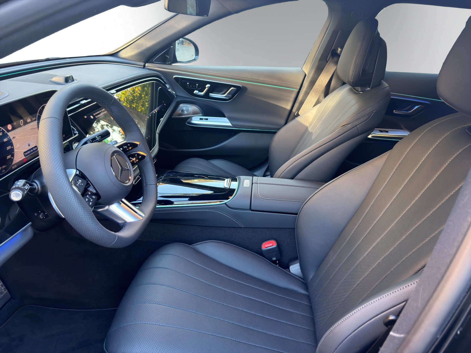 MERCEDES-BENZ E 220 d T 9G-Tronic-image-8