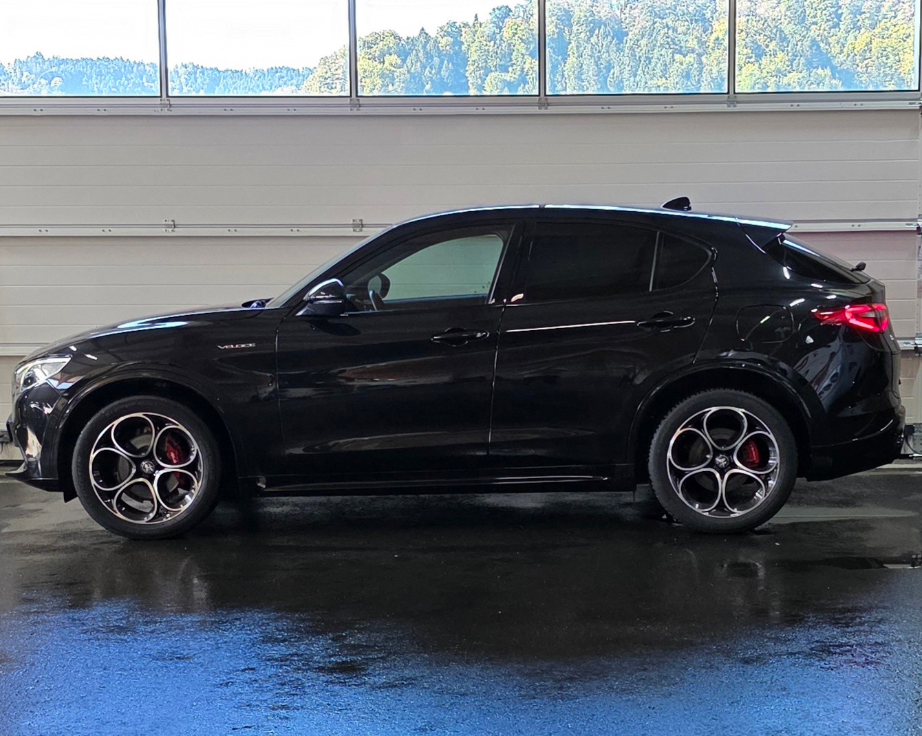 ALFA ROMEO Stelvio 2.0 Veloce Q4-showroom-element-1