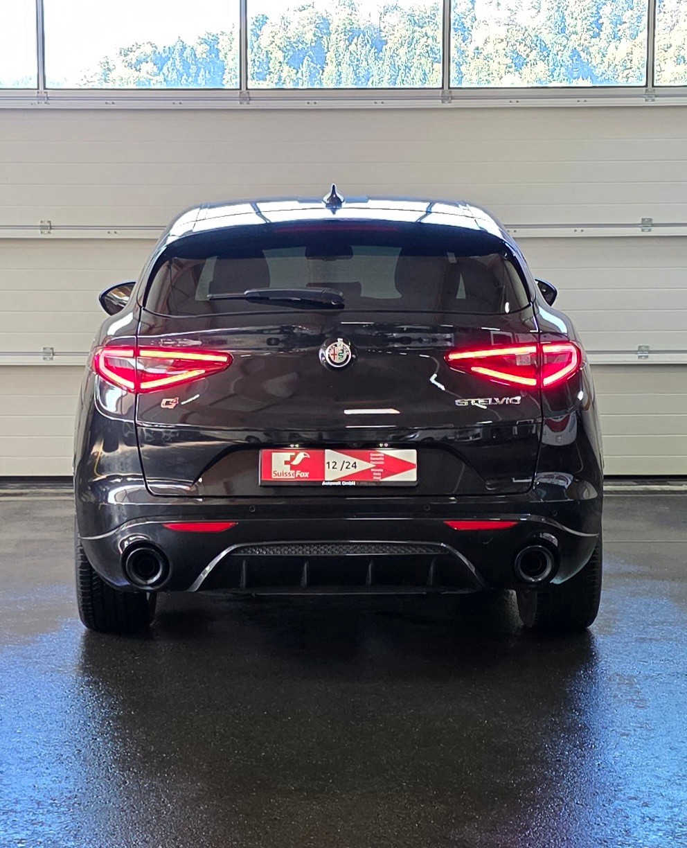 ALFA ROMEO Stelvio 2.0 Veloce Q4-showroom-element-3