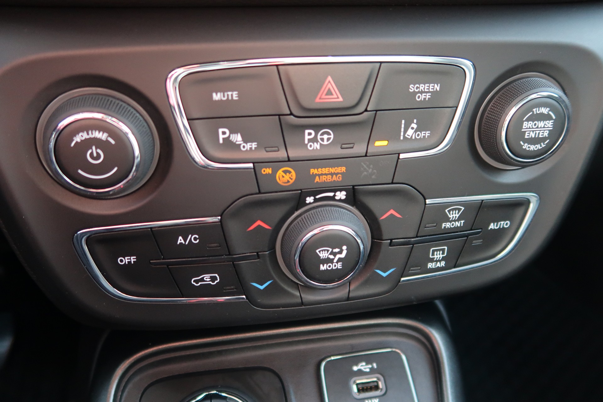 JEEP Compass 2.0CRD Trailhawk AWD 9ATX-image-16