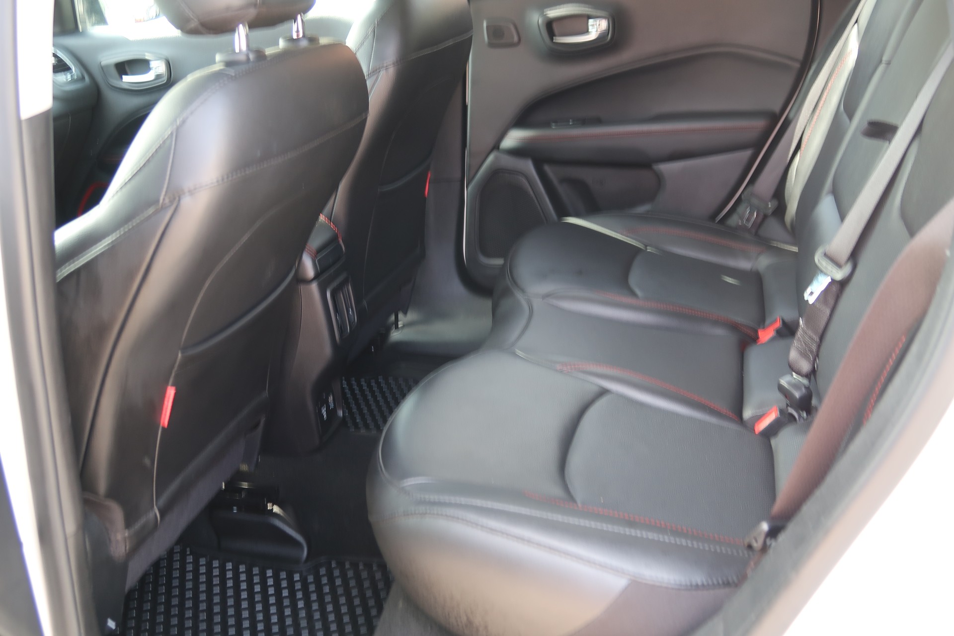 JEEP Compass 2.0CRD Trailhawk AWD 9ATX-image-18