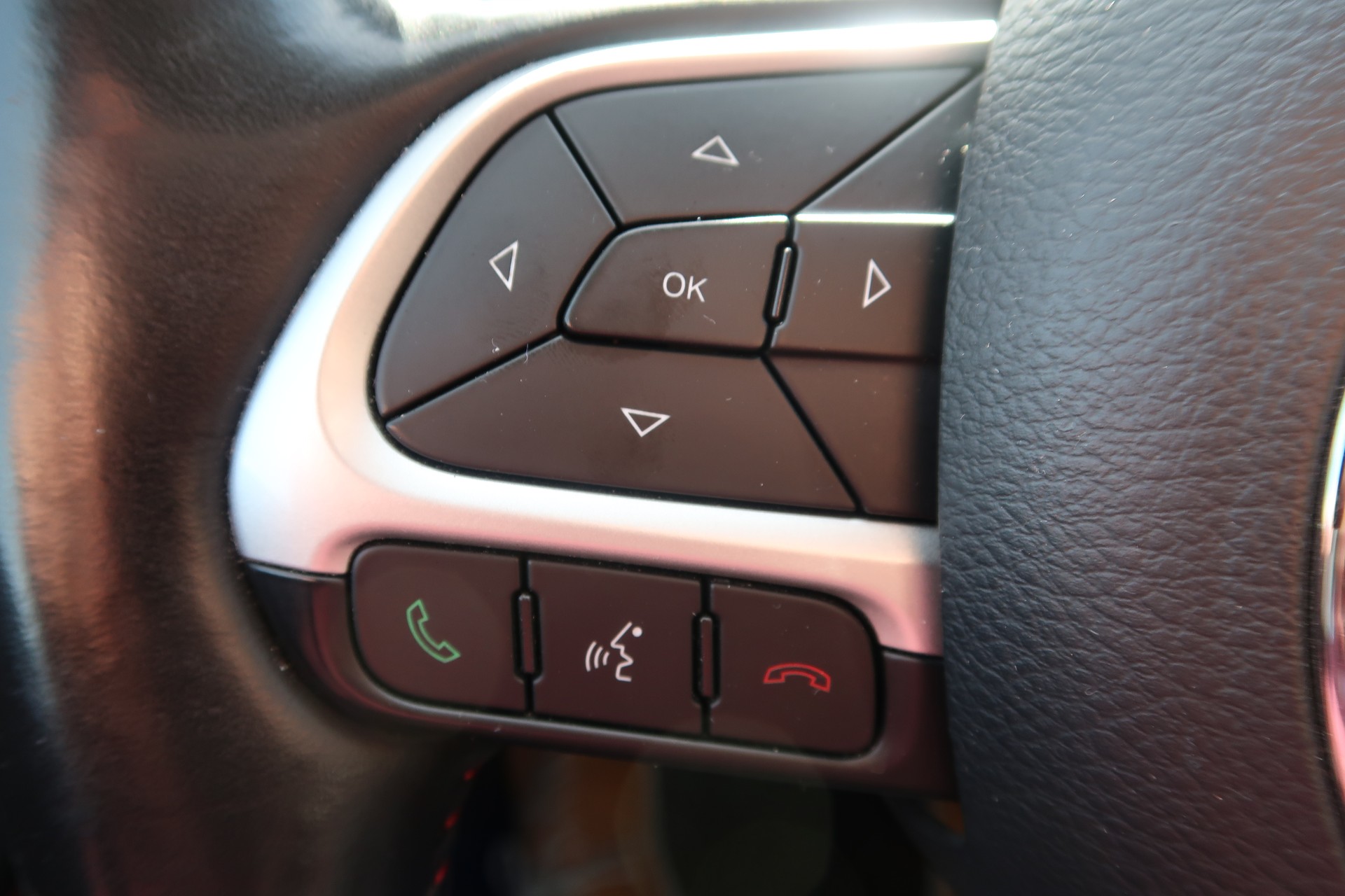 JEEP Compass 2.0CRD Trailhawk AWD 9ATX-image-12