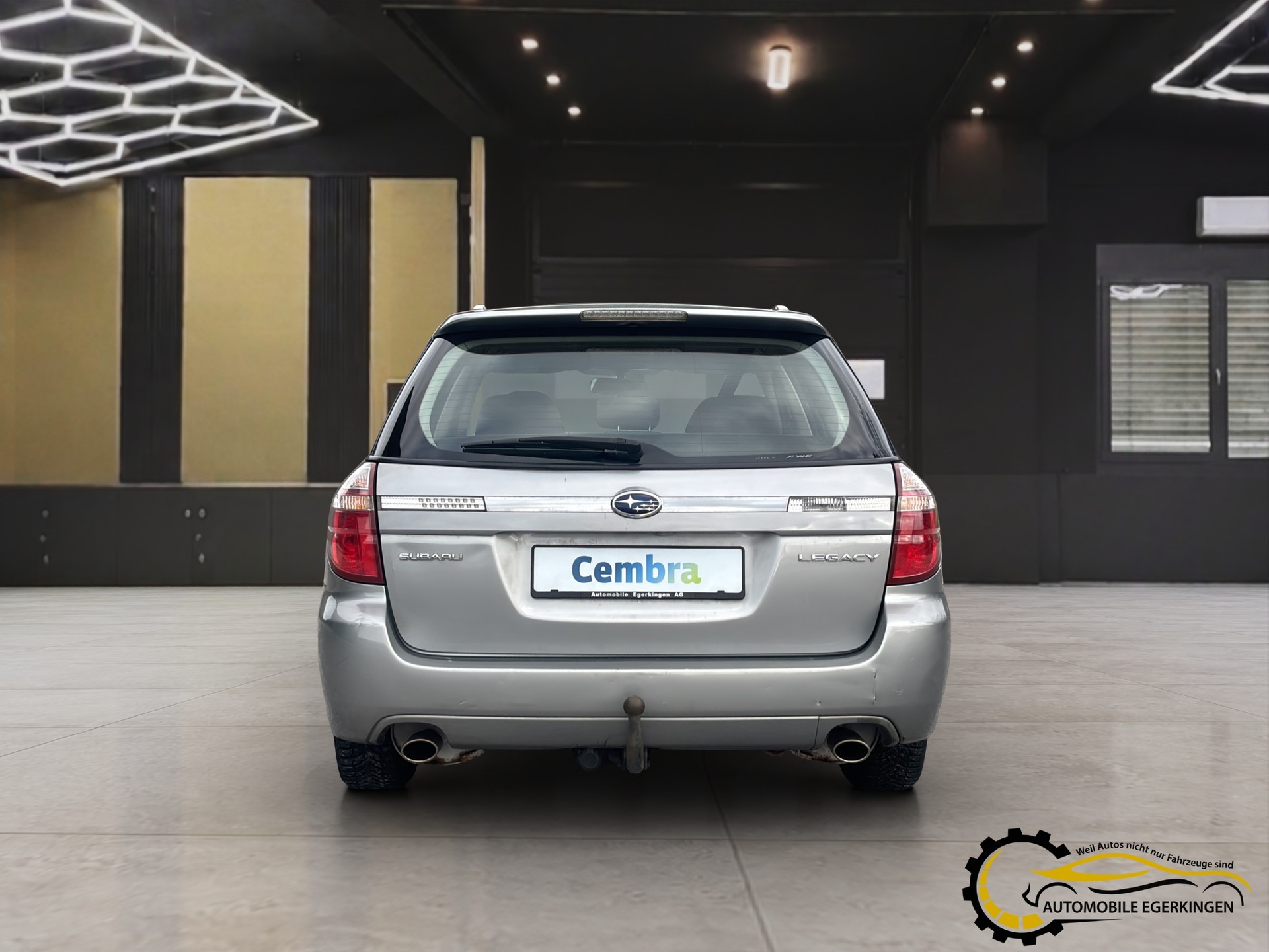 SUBARU Legacy 2.0R AWD Swiss Automatic-image-5