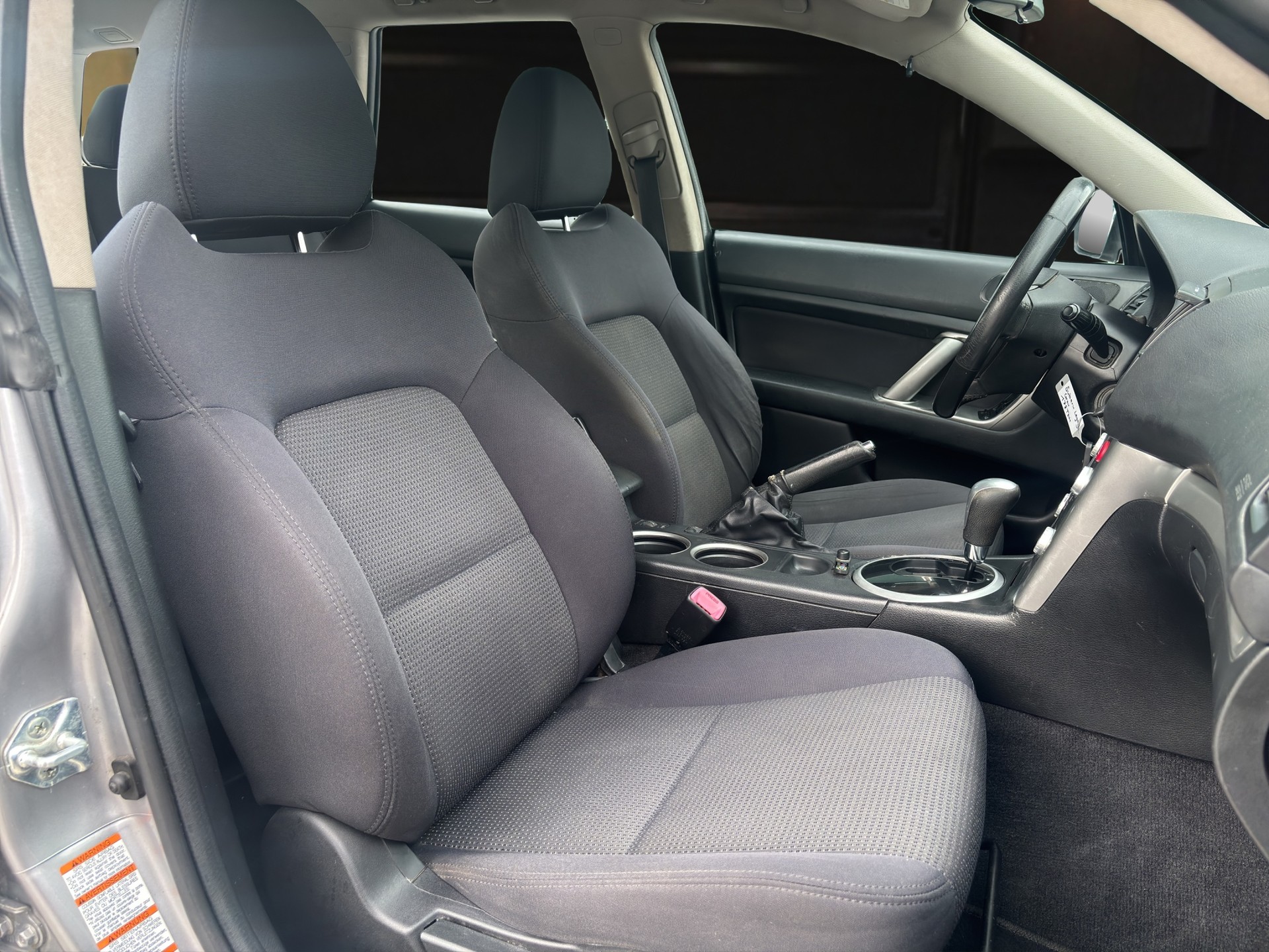 SUBARU Legacy 2.0R AWD Swiss Automatic-image-9