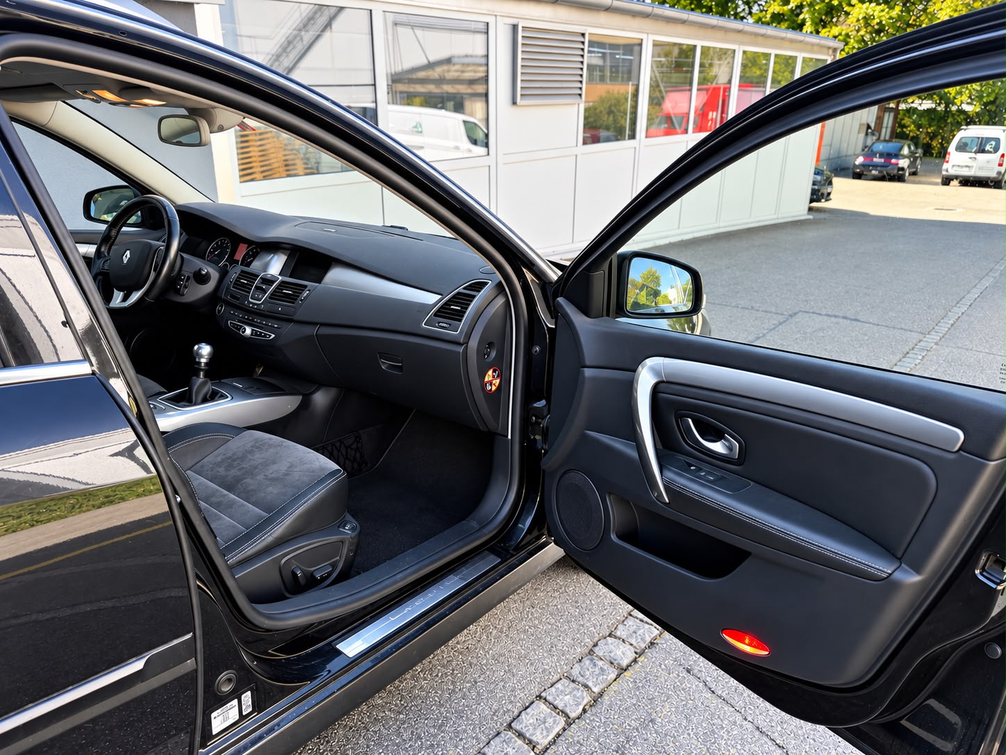RENAULT Laguna Grandtour 2.0 dCi GT-image-15