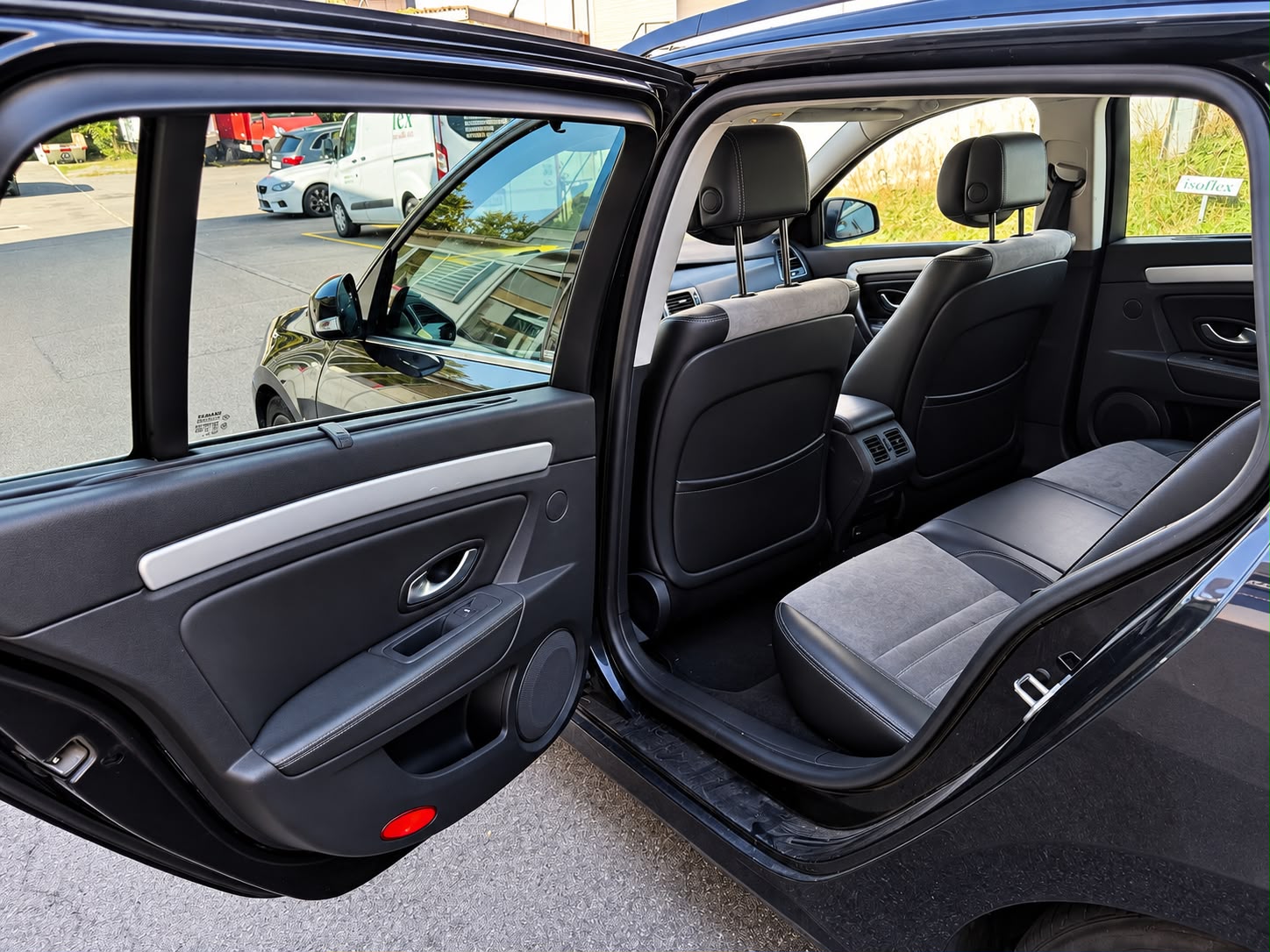 RENAULT Laguna Grandtour 2.0 dCi GT-image-17