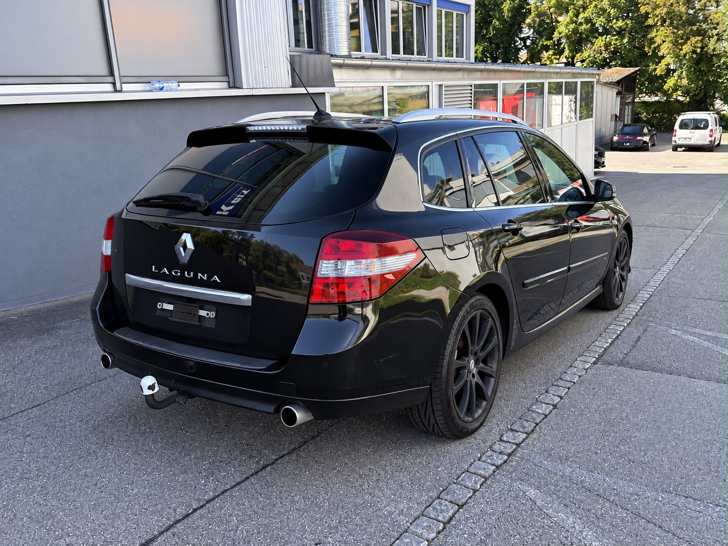 RENAULT Laguna Grandtour 2.0 dCi GT-image-2
