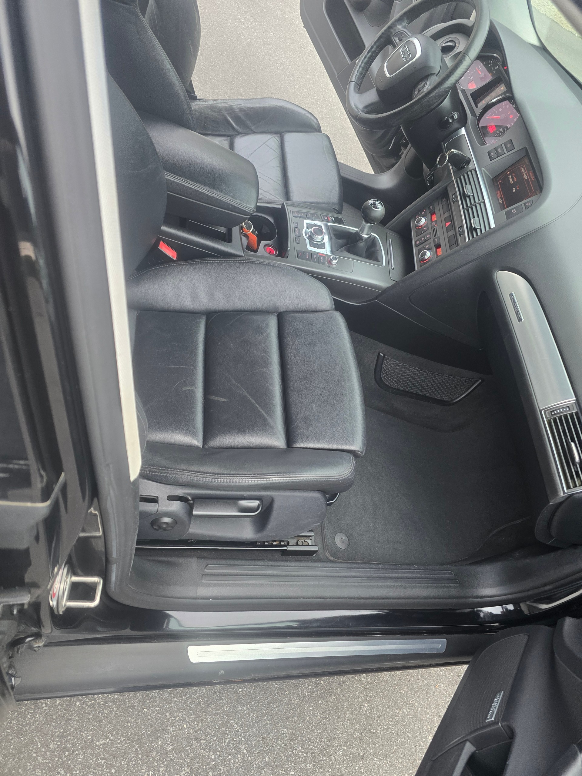 AUDI A6 Avant 3.0 V6 TDI quattro-image-7