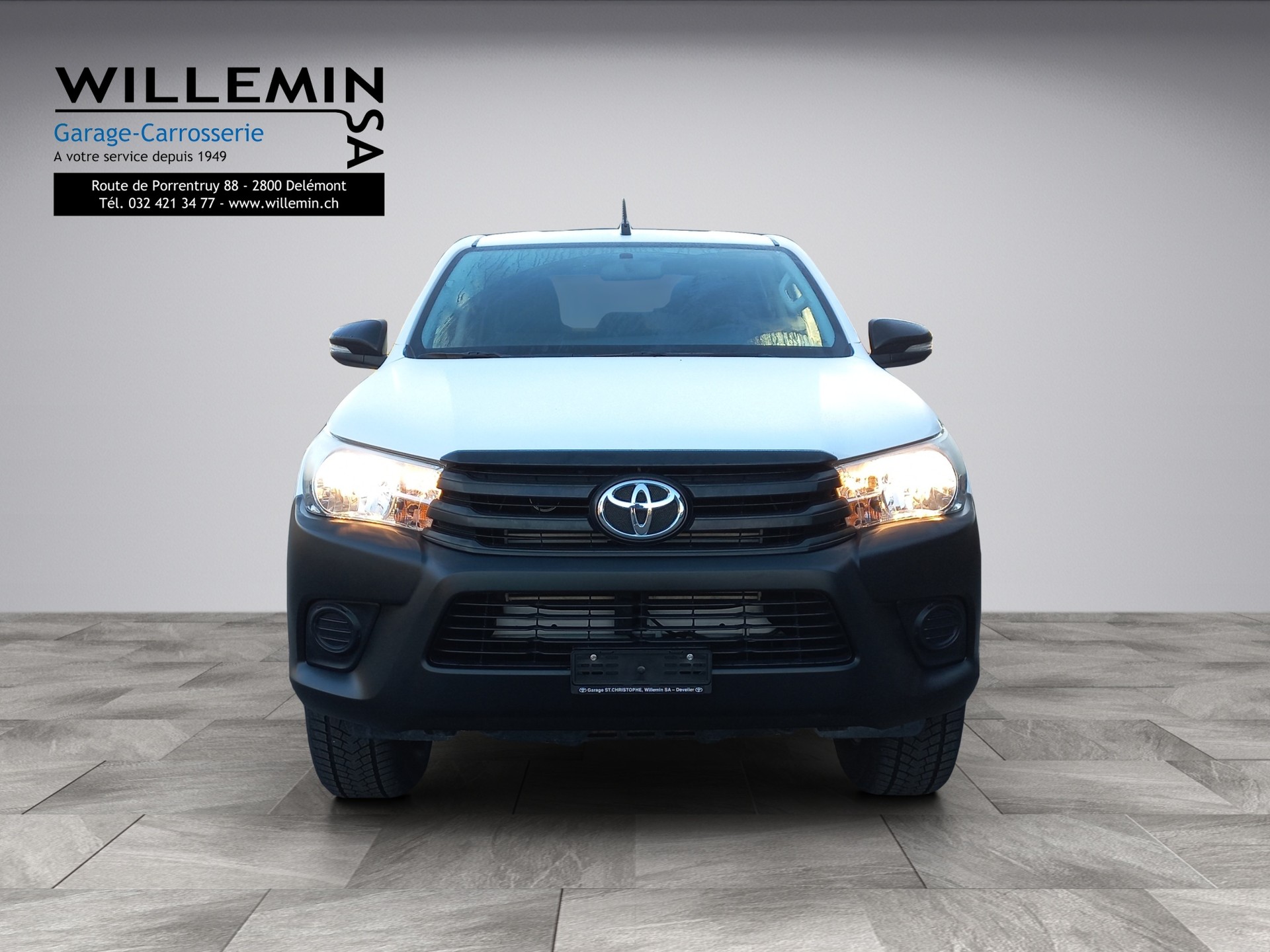 TOYOTA Hilux 2.4D-4D Luna Double Cab 4x4-image-1