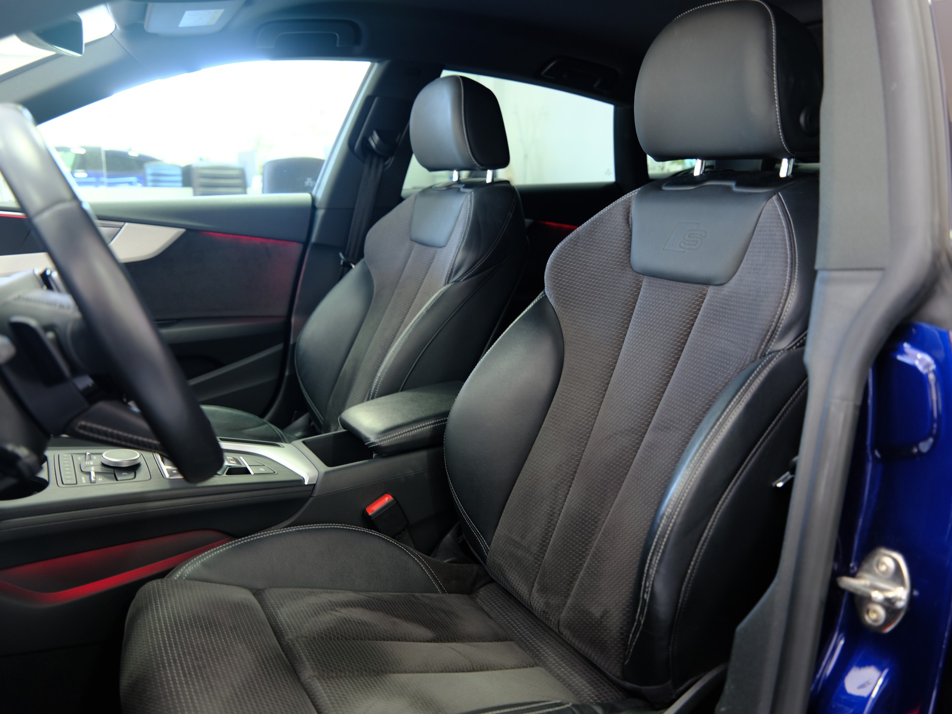 AUDI S5 Sportback 3.0 TFSI quattro tiptronic-image-16