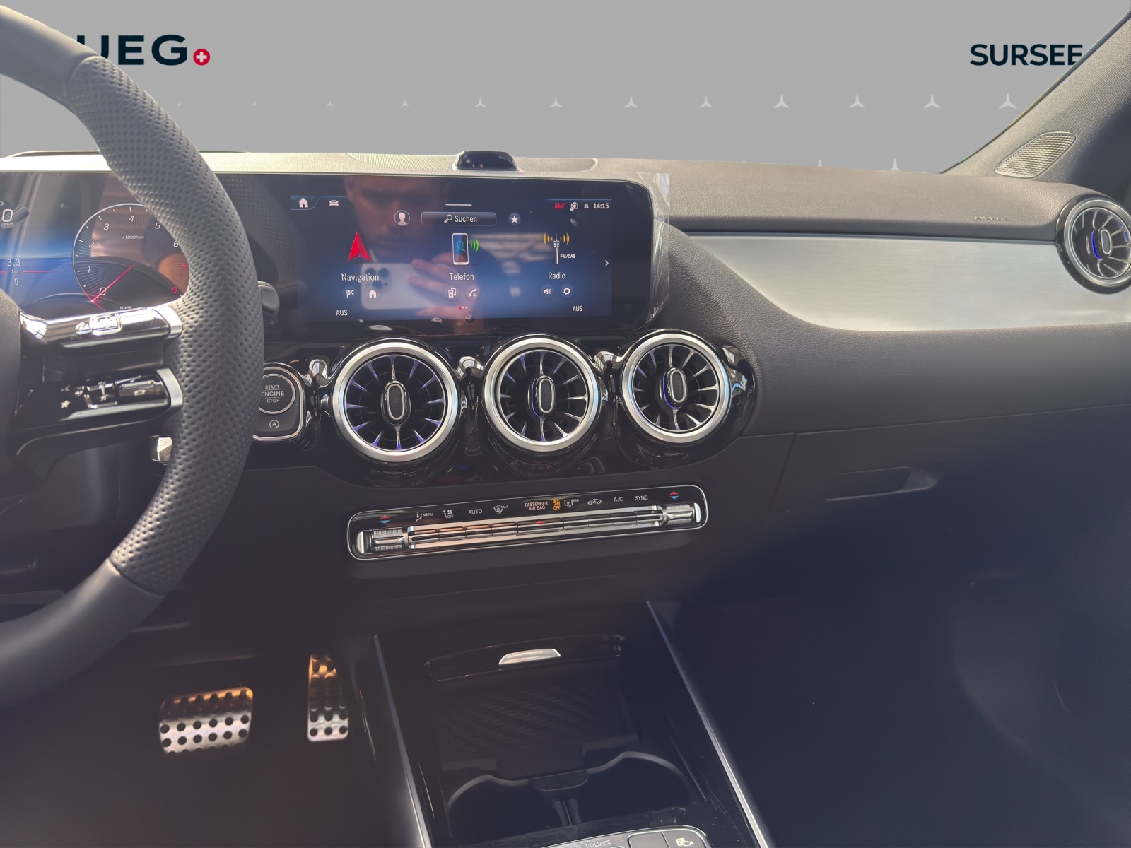 MERCEDES-BENZ GLA 200 Night Star 7G-DCT-image-10