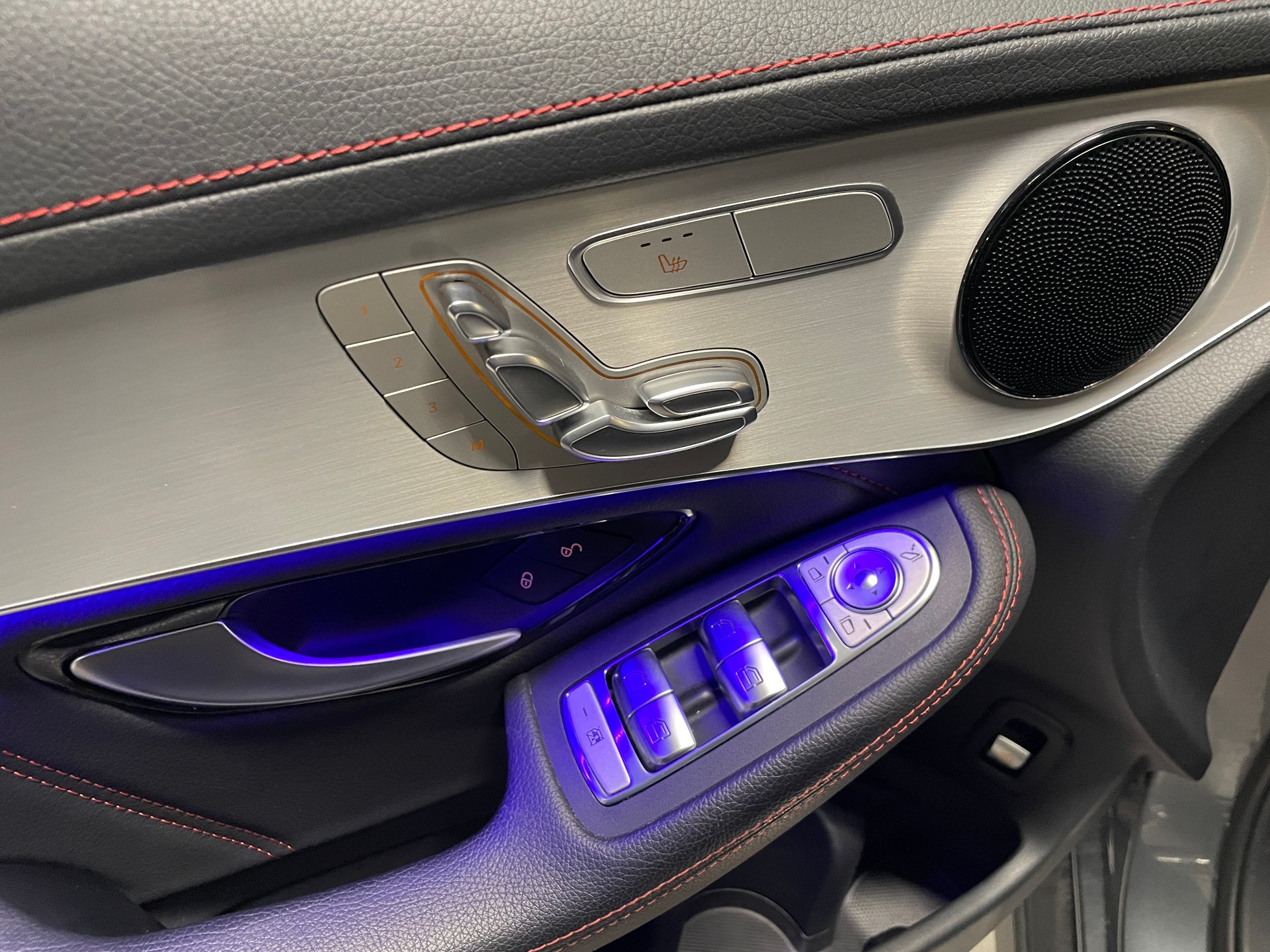 MERCEDES-BENZ GLC 43 AMG 4Matic 9G-Tronic-image-12