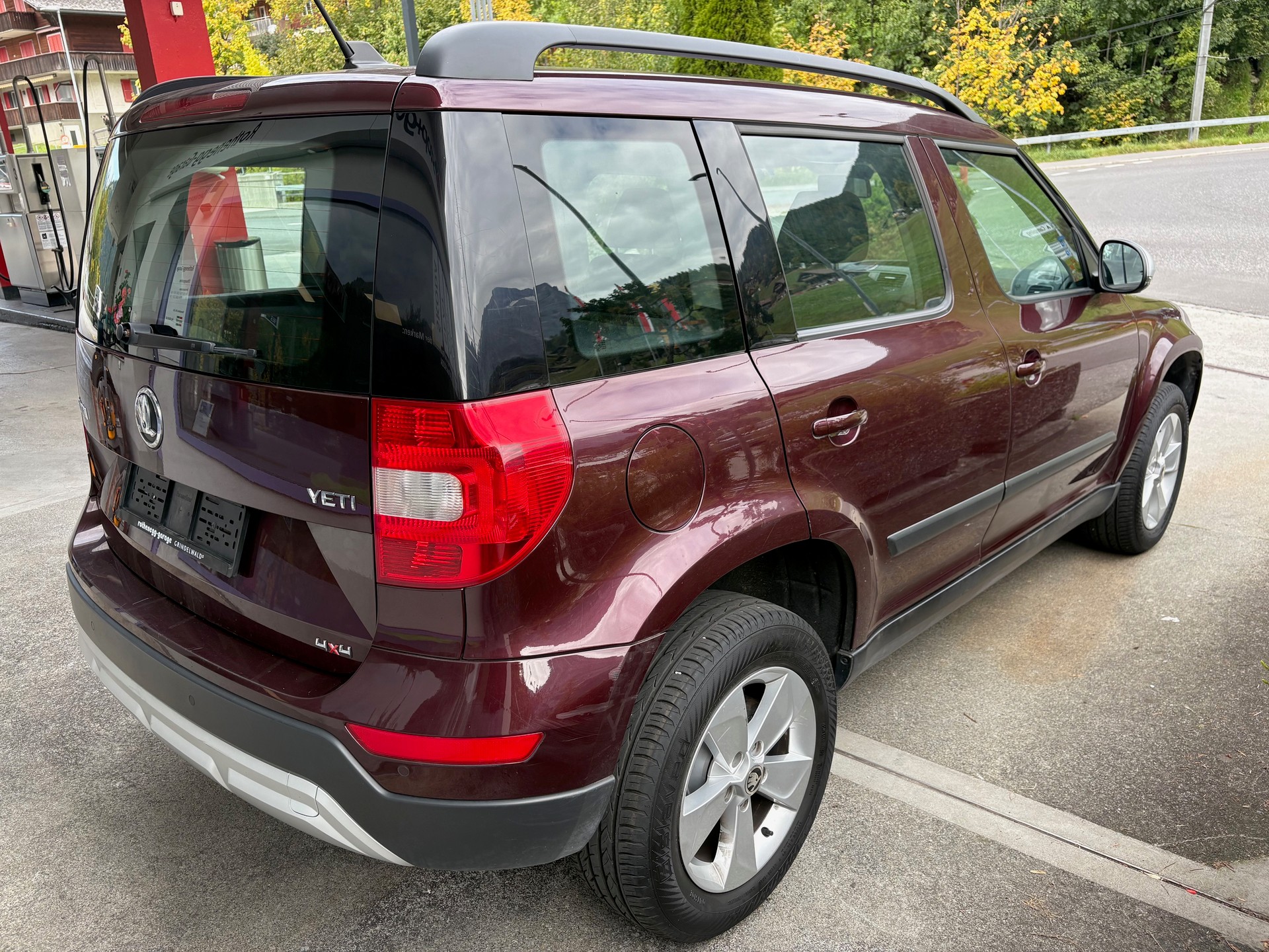 SKODA Yeti 1.8 TSI Active 4x4 DSG-image-2