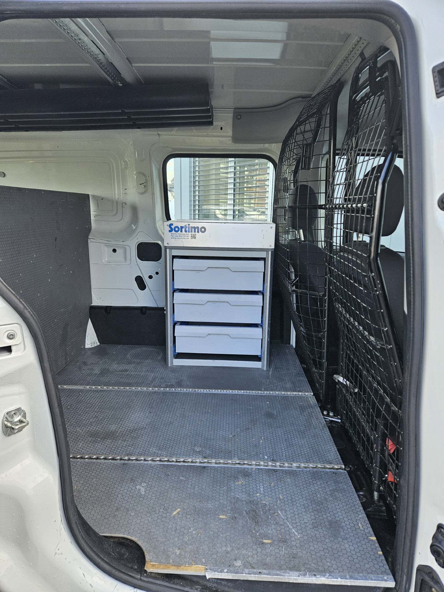 FIAT Doblo Cargo L2 1.4 16V Natural Power Swiss * Klima * Nutzlast 905 KG *-image-10