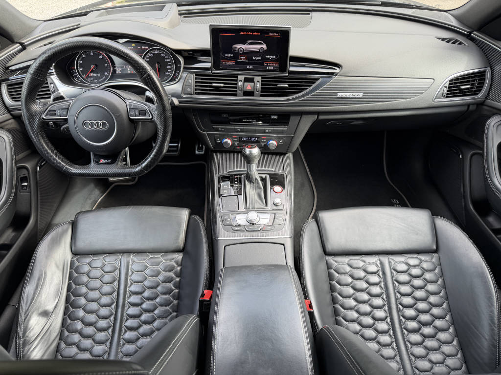 AUDI RS6 Avant 4.0 V8 TFSI perform. qu. T-Tr.-image-9