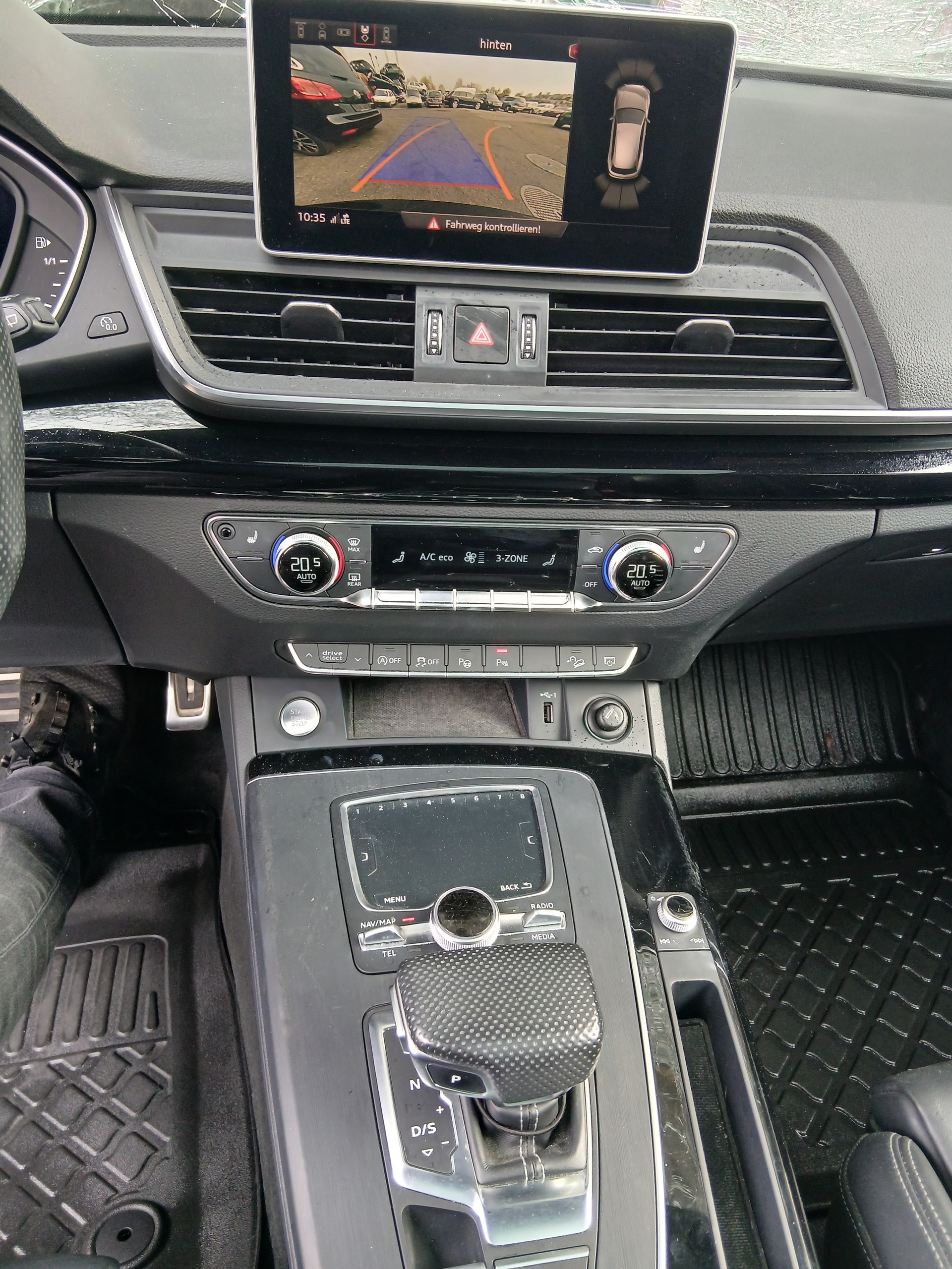 AUDI Q5 2.0 TFSI quattro S-tronic-image-9