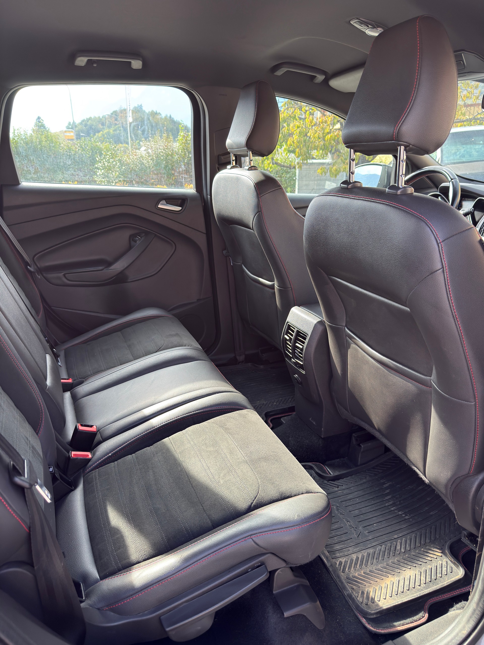 FORD 2.0 TDCi 150 ST-Line-image-4