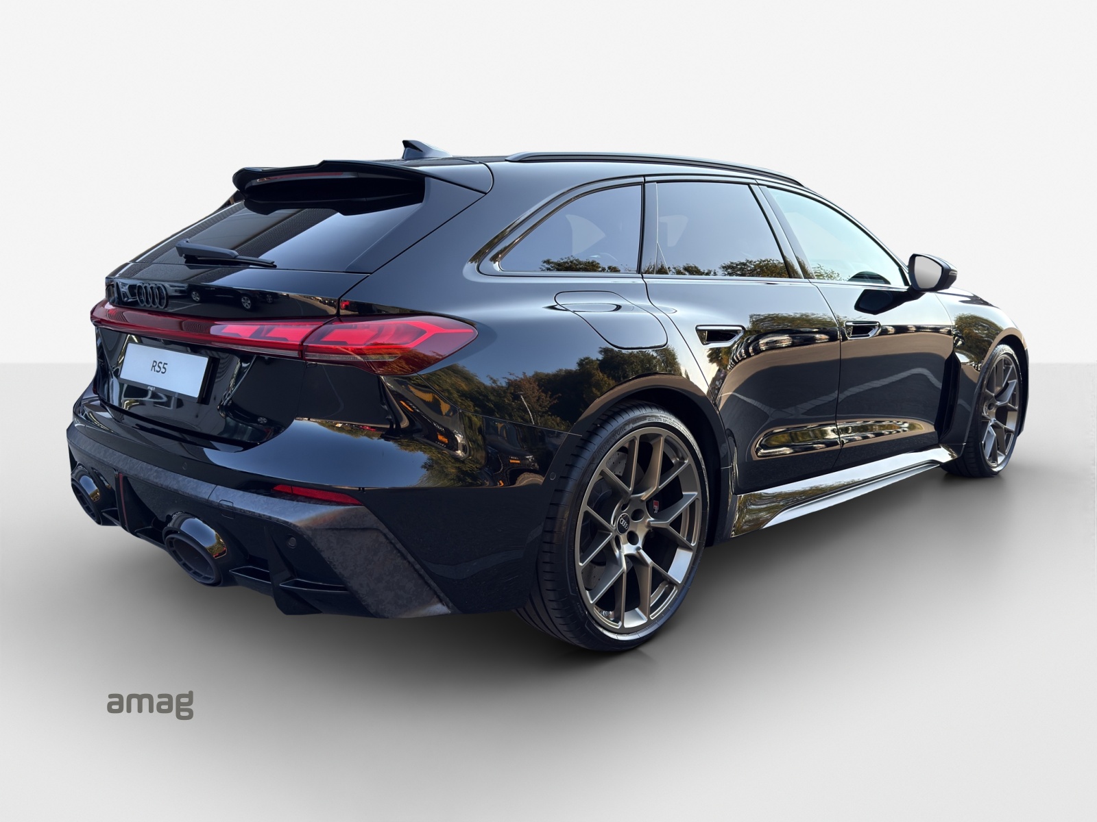 AUDI RS 5 Avant TFSI 470 kW Tiptronic quattro-image-4