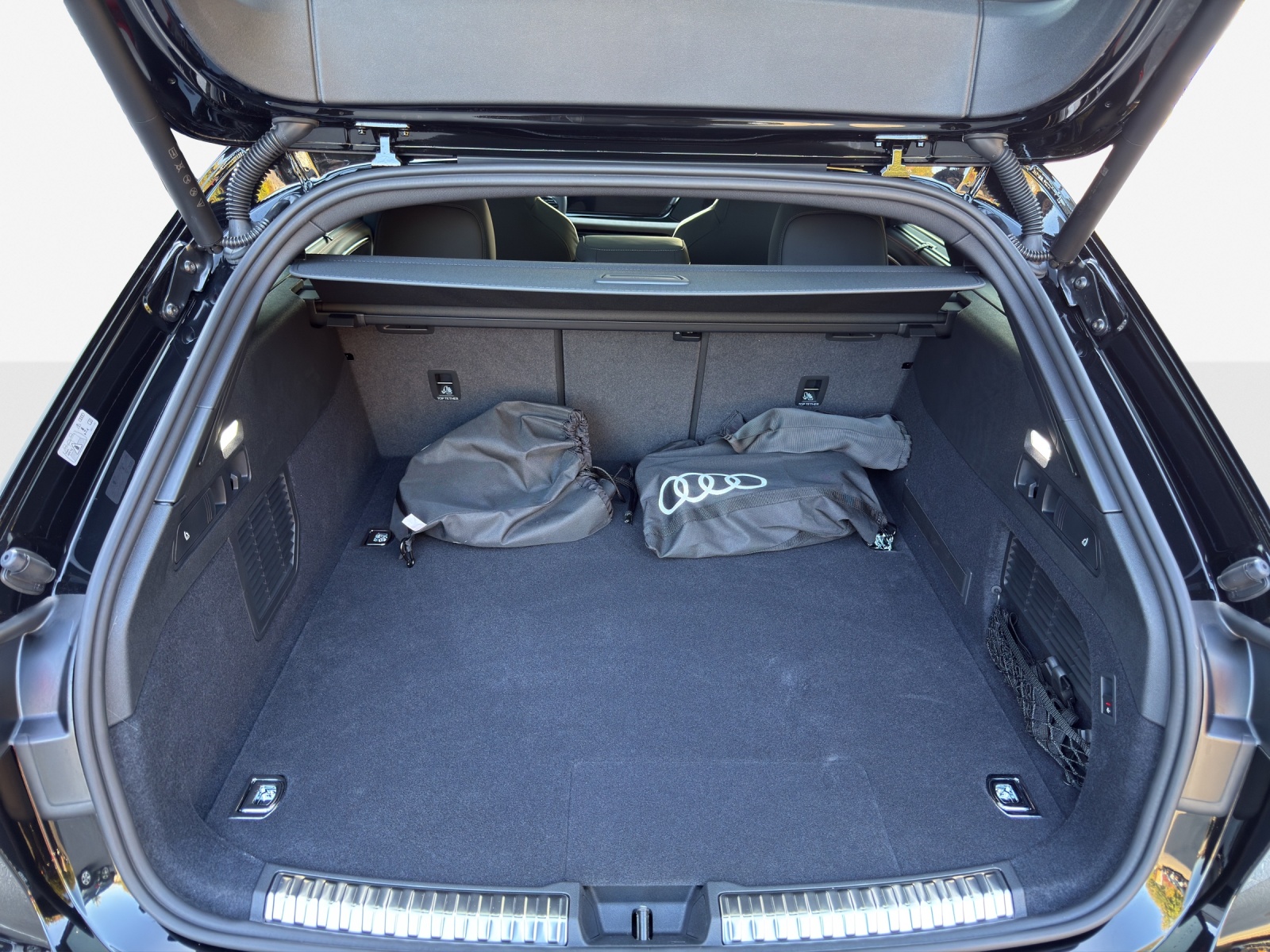 AUDI RS 5 Avant TFSI 470 kW Tiptronic quattro-image-12