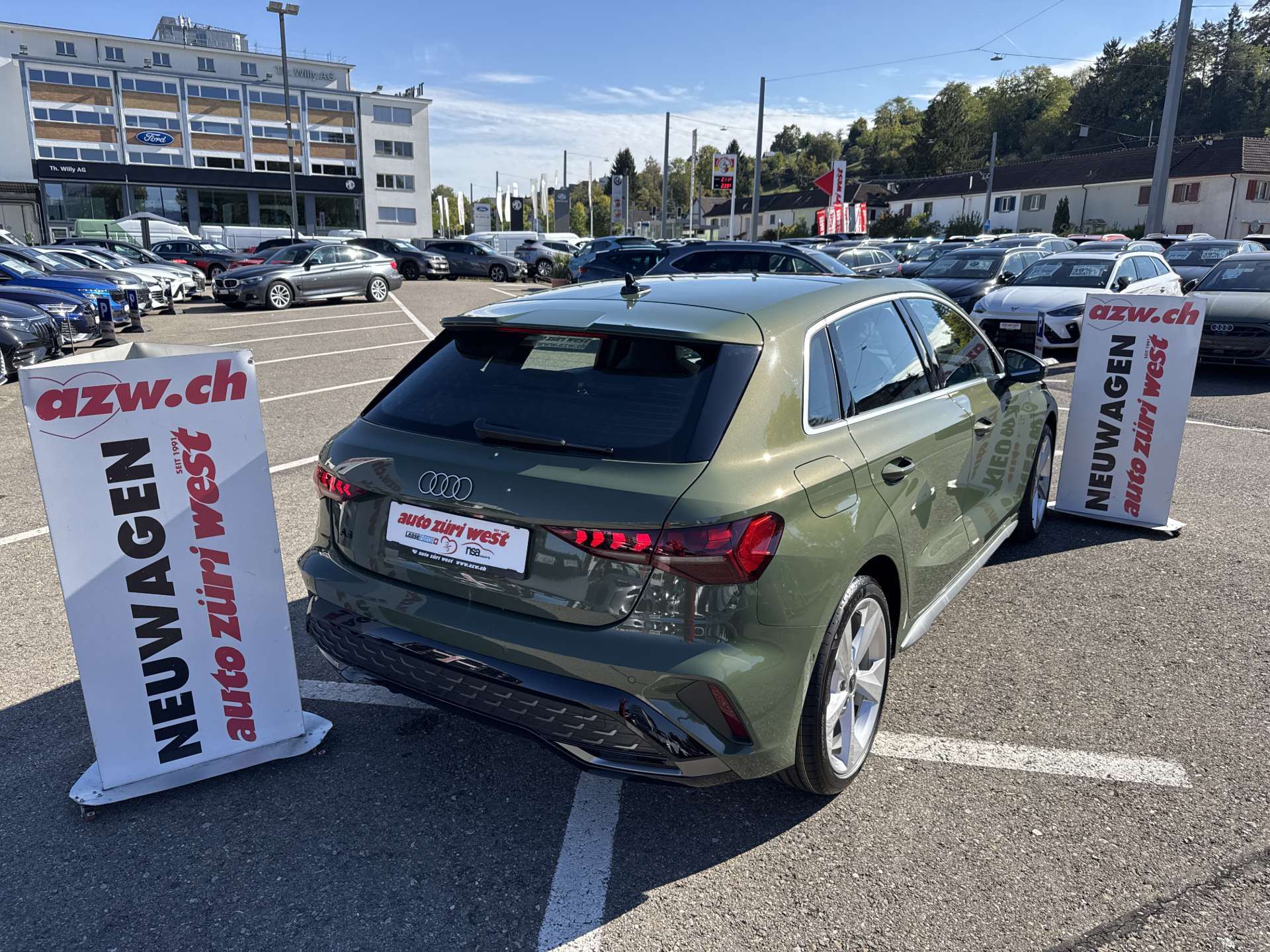 AUDI A3 Sportback 35 TDi S-Line S-Tronic Automat-showroom-element-2