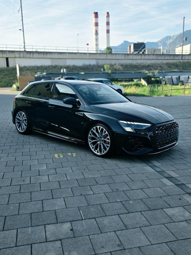 AUDI RS3 Sportback 2.5 TSI quattro S-tronic