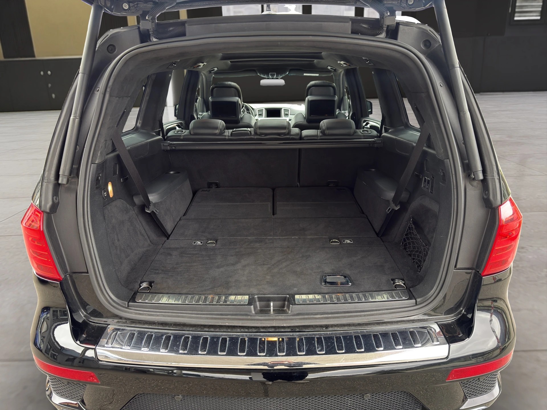 MERCEDES-BENZ GL 63 V8 AMG-image-15