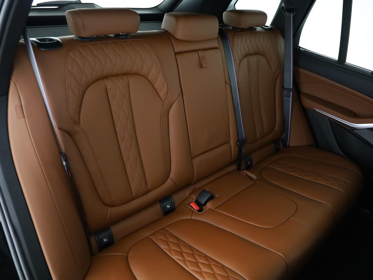 BMW X5 30d xDrive-image-24