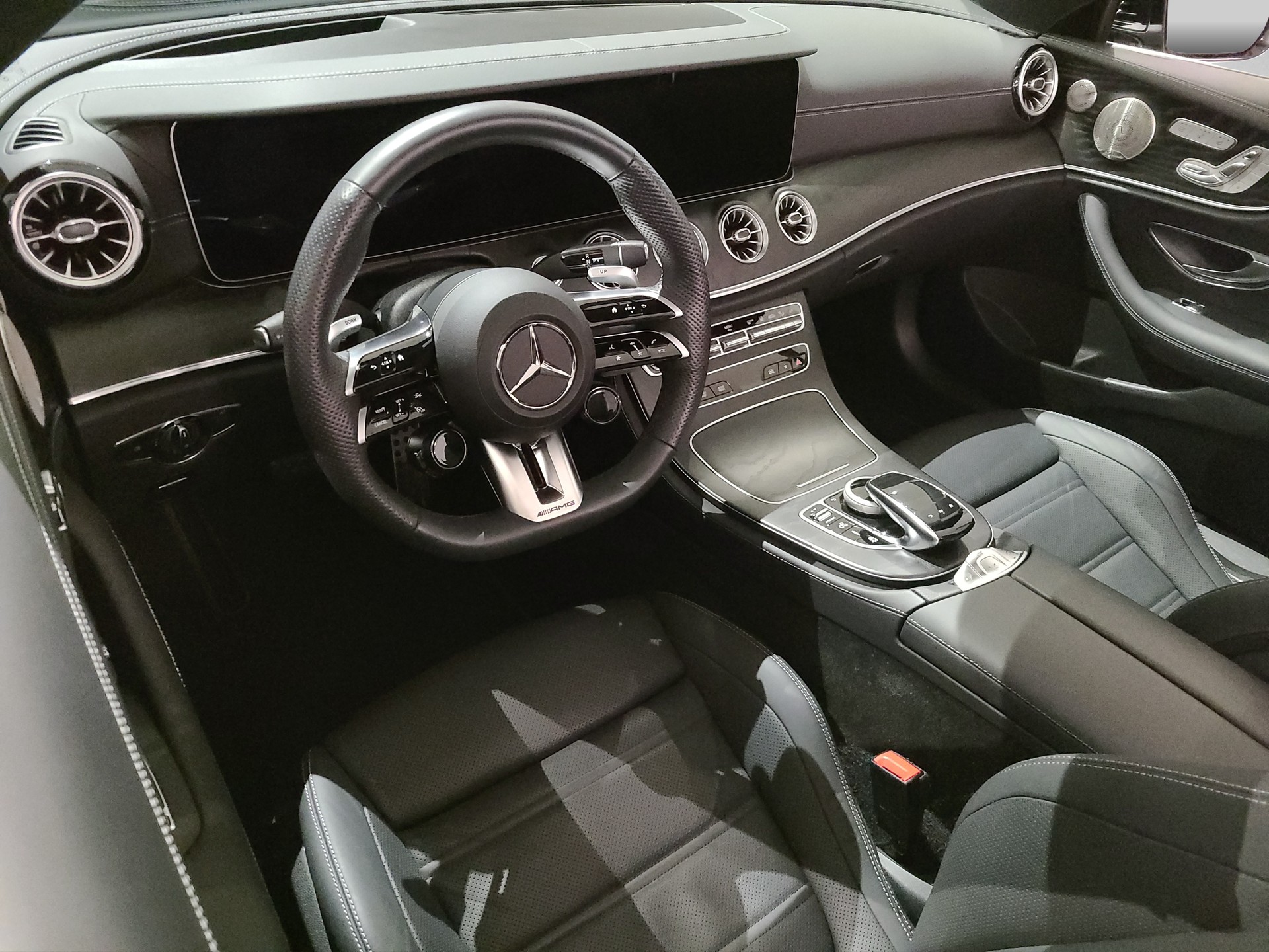 MERCEDES-BENZ E 53 AMG 4M+ Cabriolet-image-8