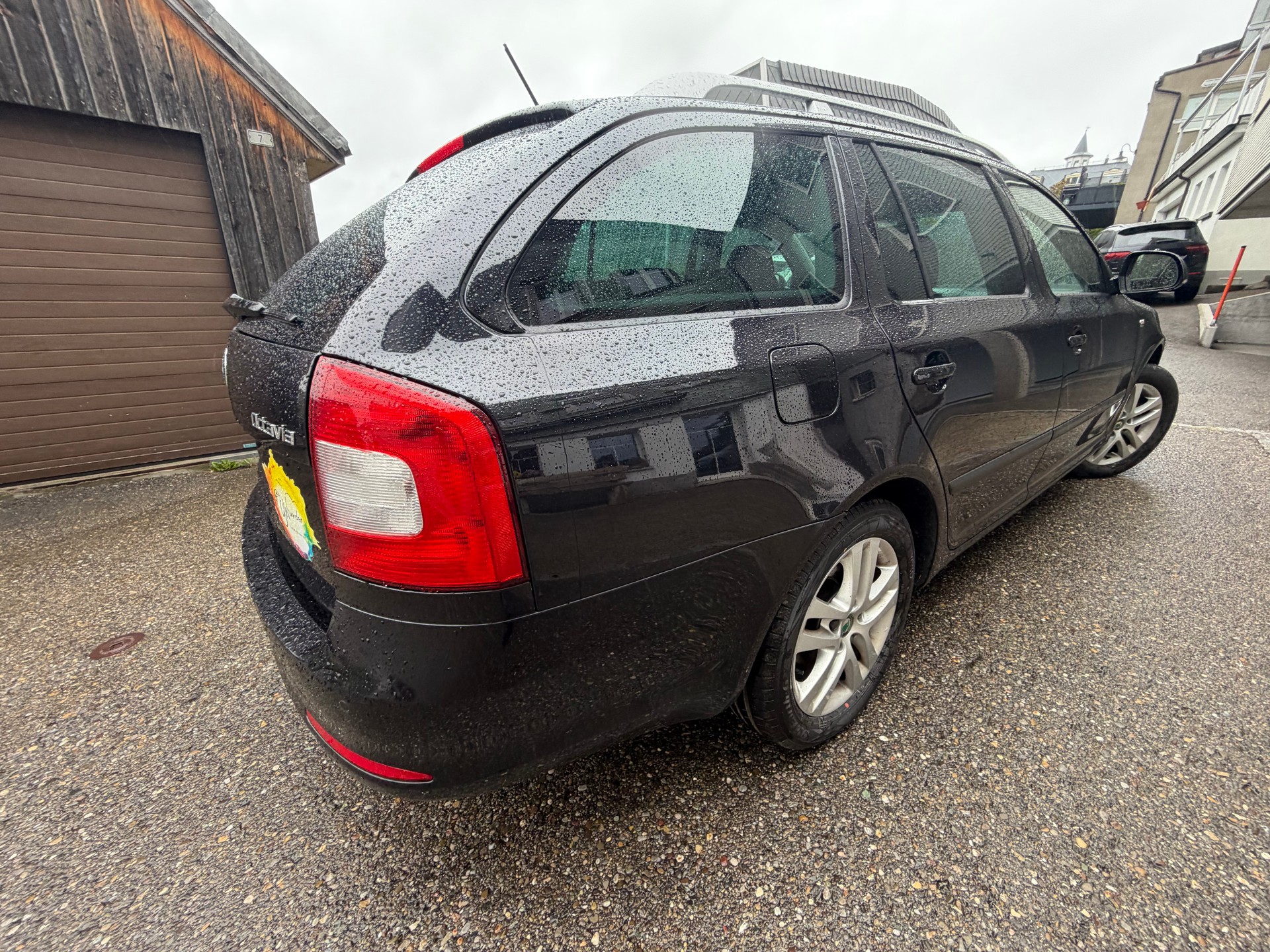SKODA Octavia Combi 1.6 TDI Ambition 4x4-image-8