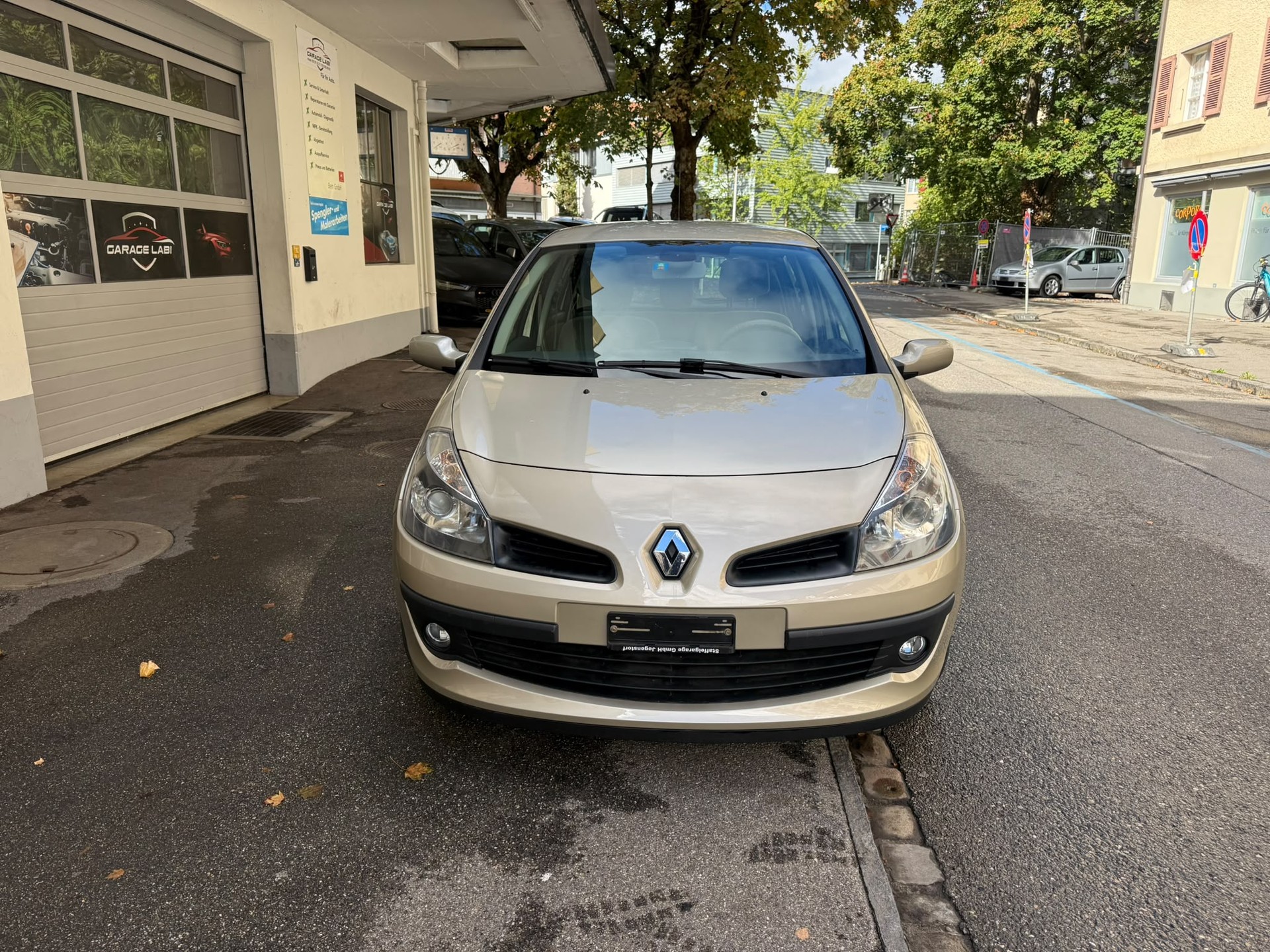 RENAULT Clio 1.6 16V Privilège-image-0