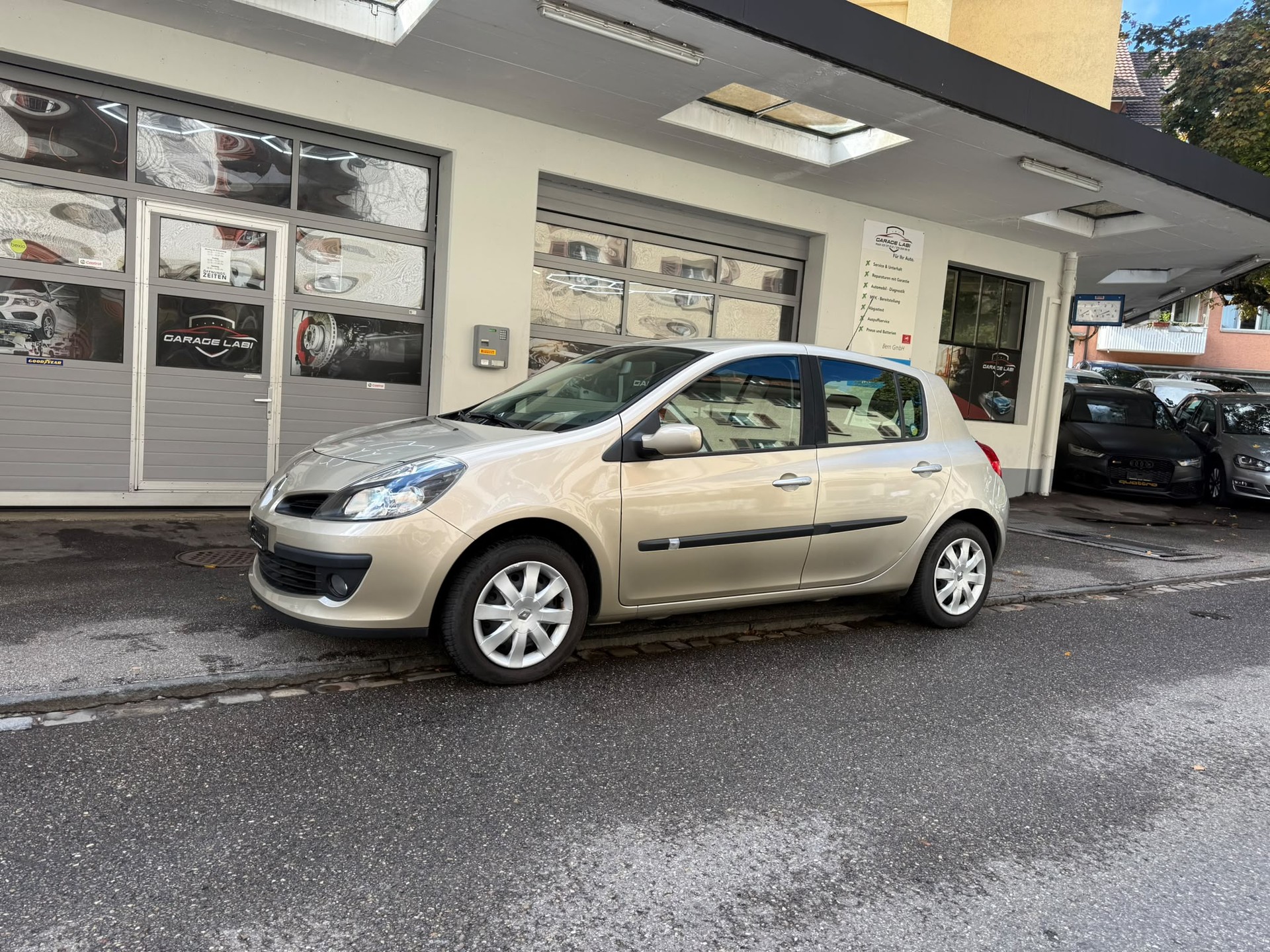 RENAULT Clio 1.6 16V Privilège-image-5
