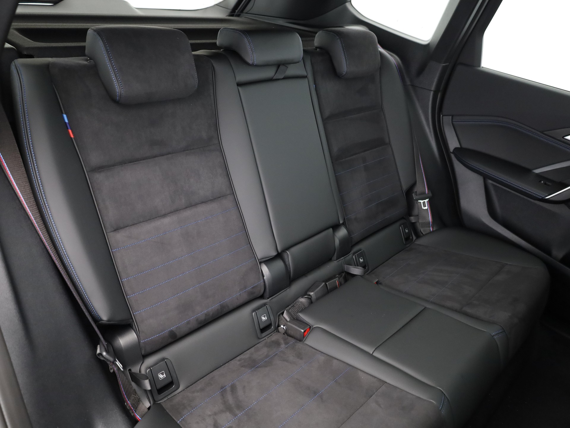 BMW iX1 U11 30 xDrive-image-12